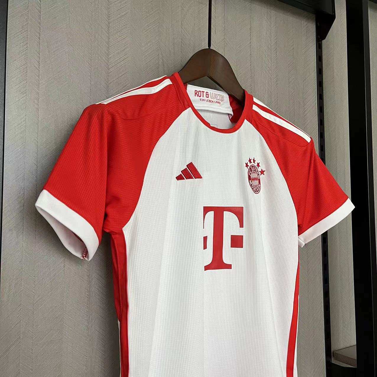 KIT INFANTIL BAYERN DE MUNICH HOME 23/24
