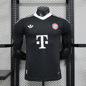 CAMISA BAYERN DE MUNICH VERSÃO JOGADOR BLACK 24/25