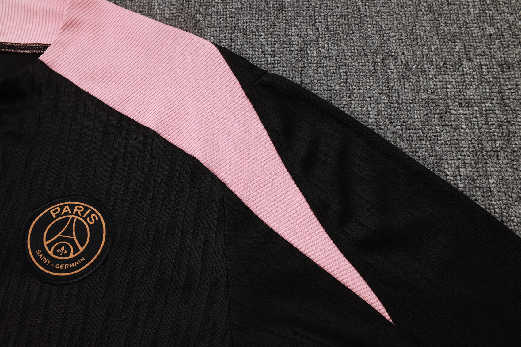 CONJUNTO DE TREINO PSG B967 VERSÃO JOGADOR 24/25