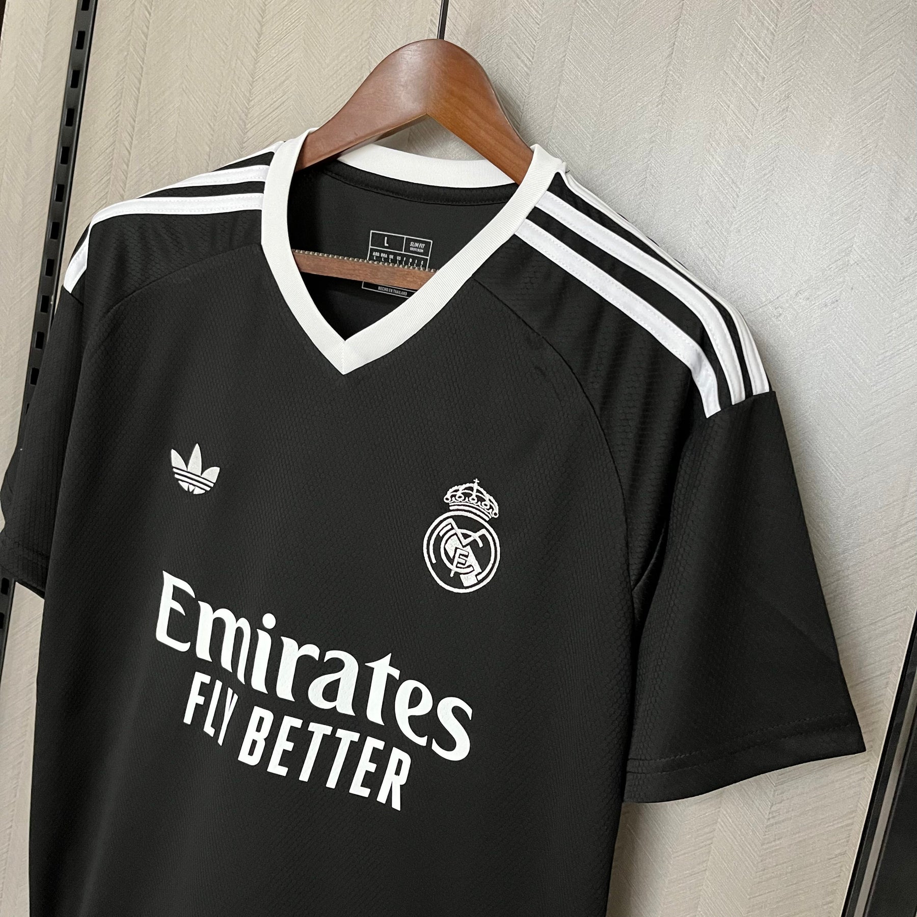 CAMISA REAL MADRID BLACK GOLEIRO 24/25