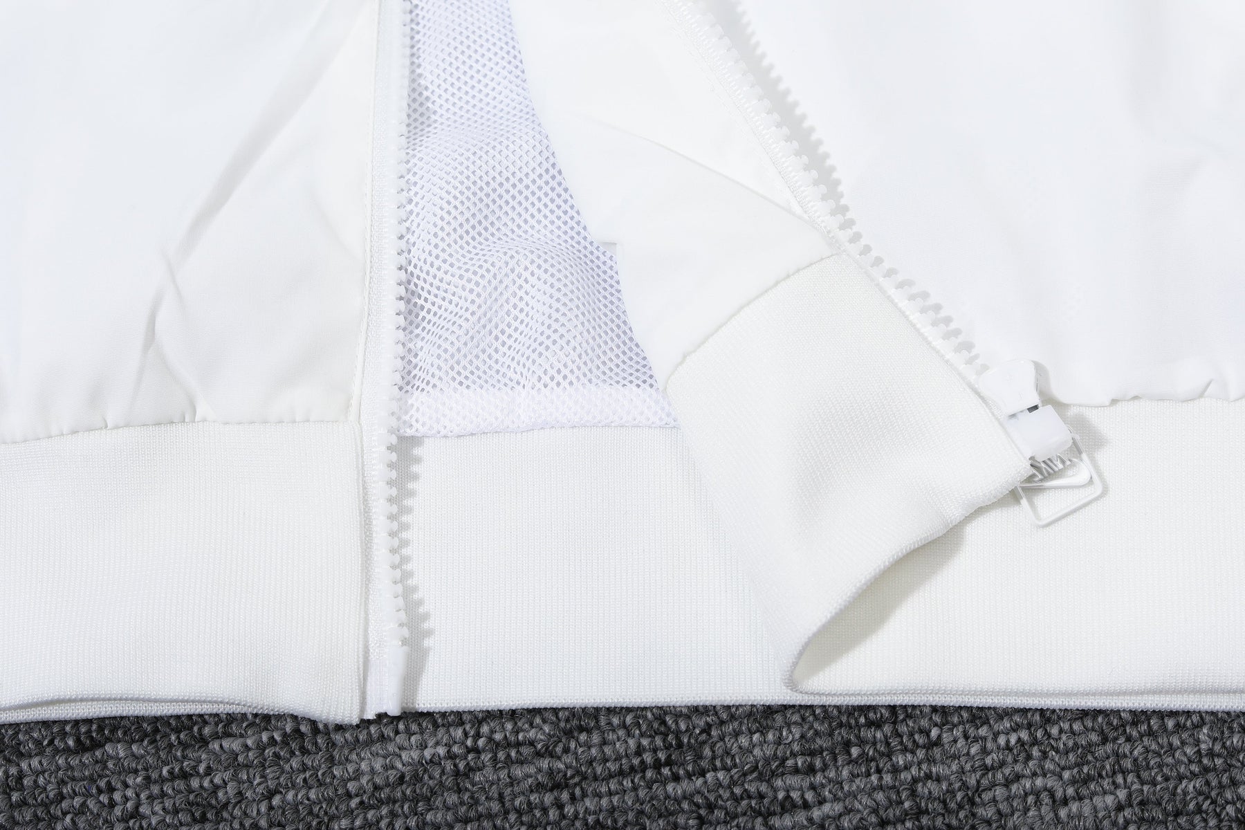 CORTA-VENTO TOTTENHAM WHITE 23/24