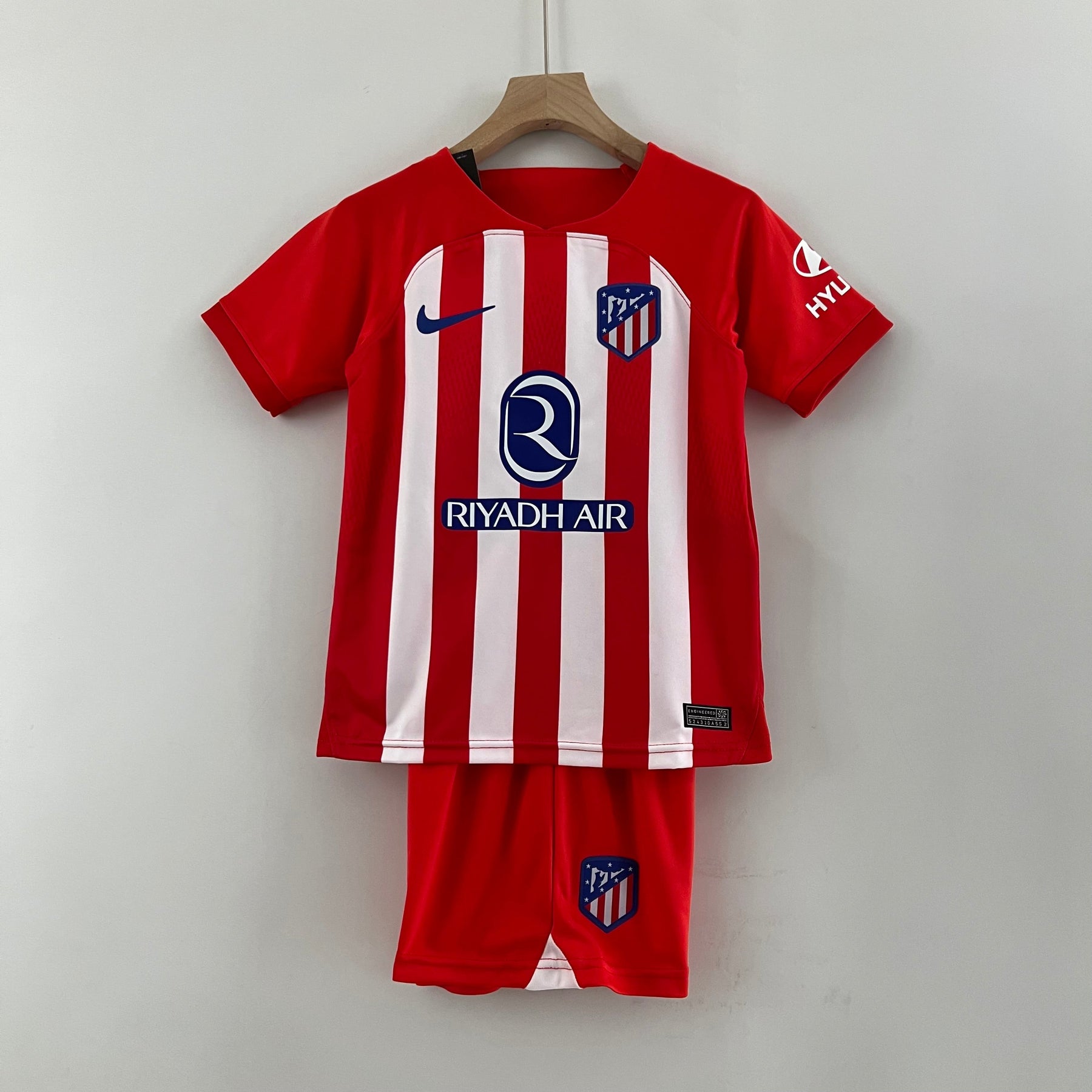 KIT INFANTIL ATLÉTICO DE MADRID HOME 23/24