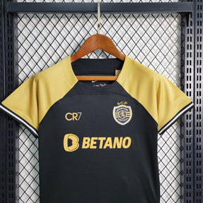 KIT INFANTIL SPORTING LISBOA EDIÇÃO CR7 23/24