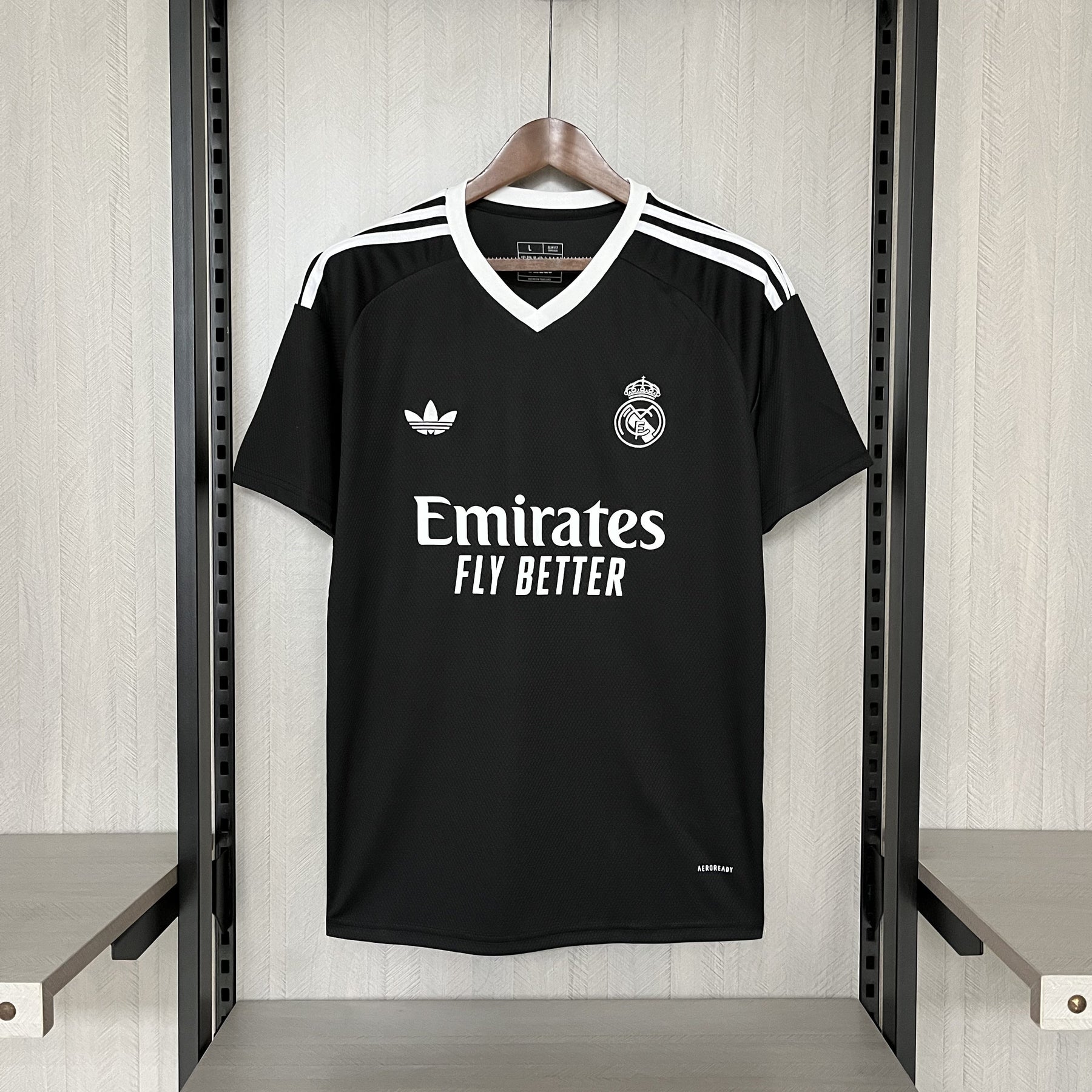 CAMISA REAL MADRID BLACK GOLEIRO 24/25