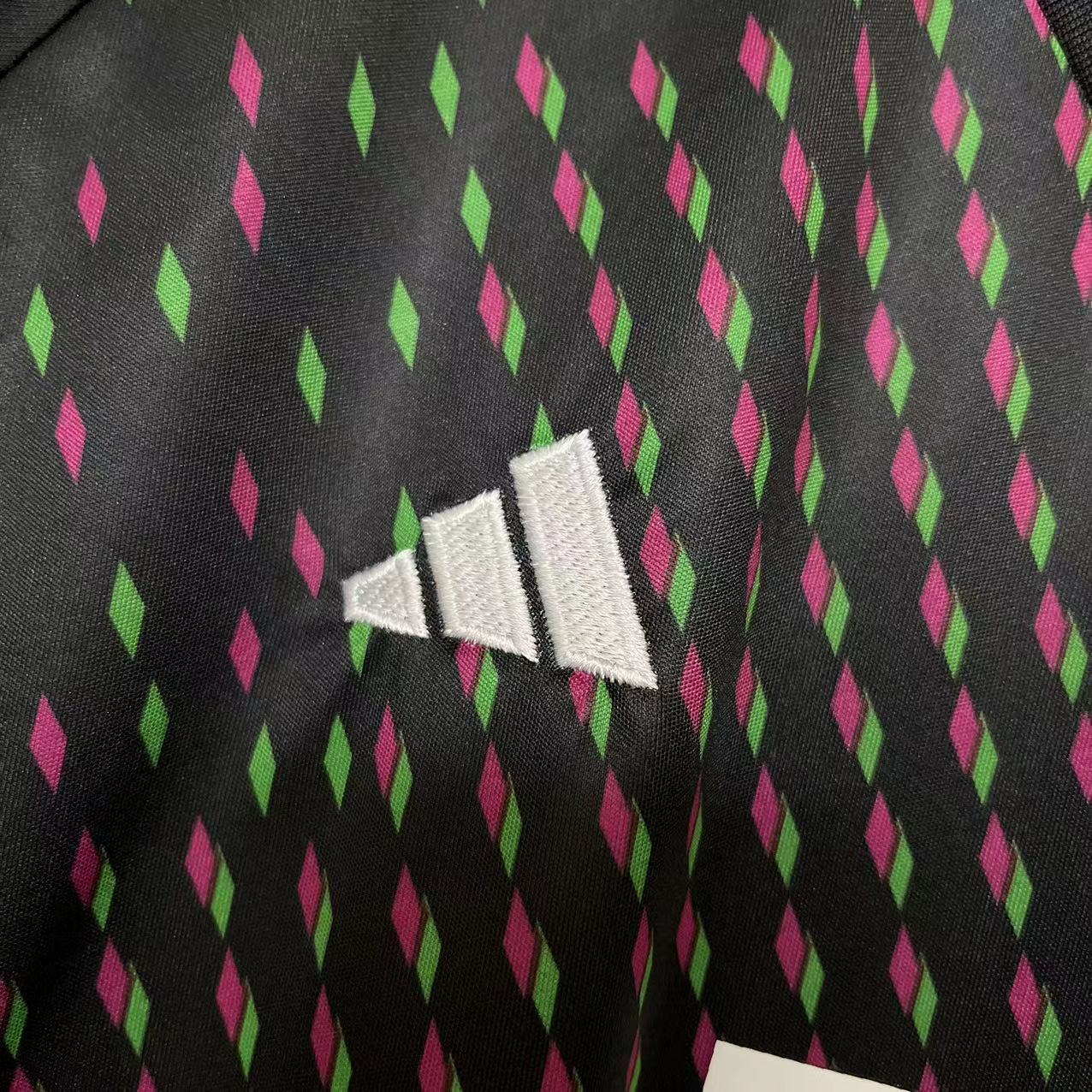 KIT INFANTIL BAYERN DE MUNICH AWAY 23/24