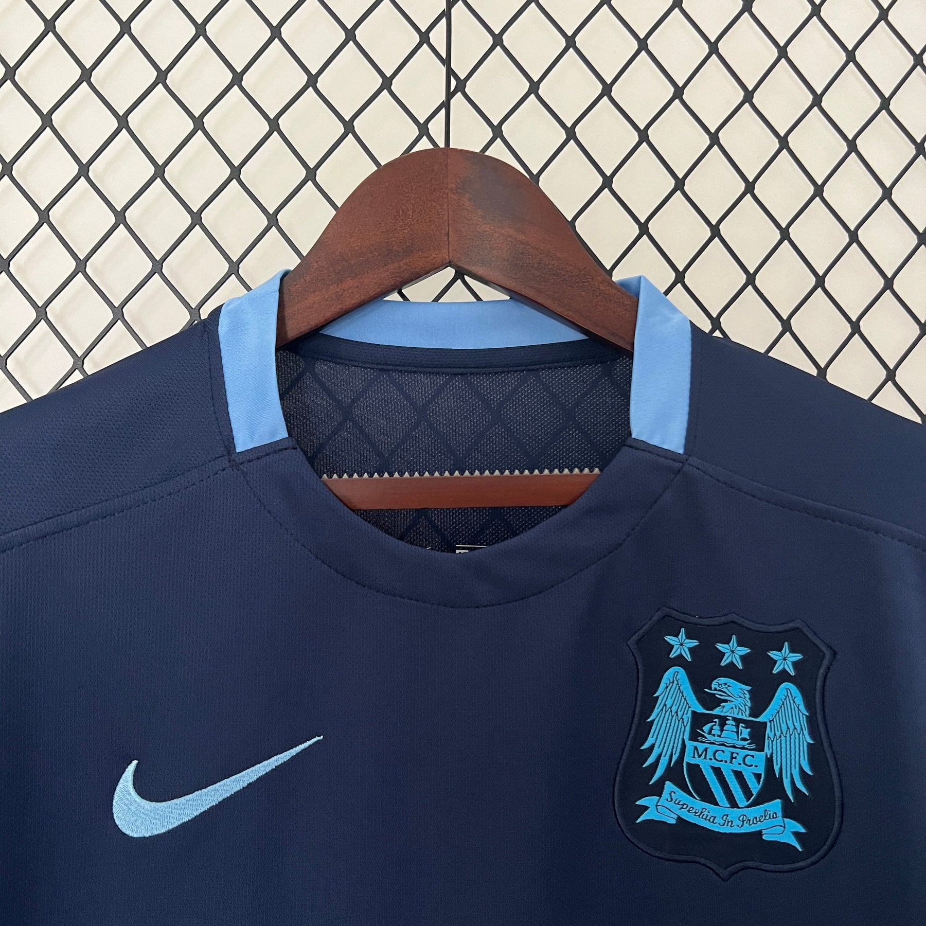 CAMISA MANCHESTER CITY RETRÔ AWAY 15/16