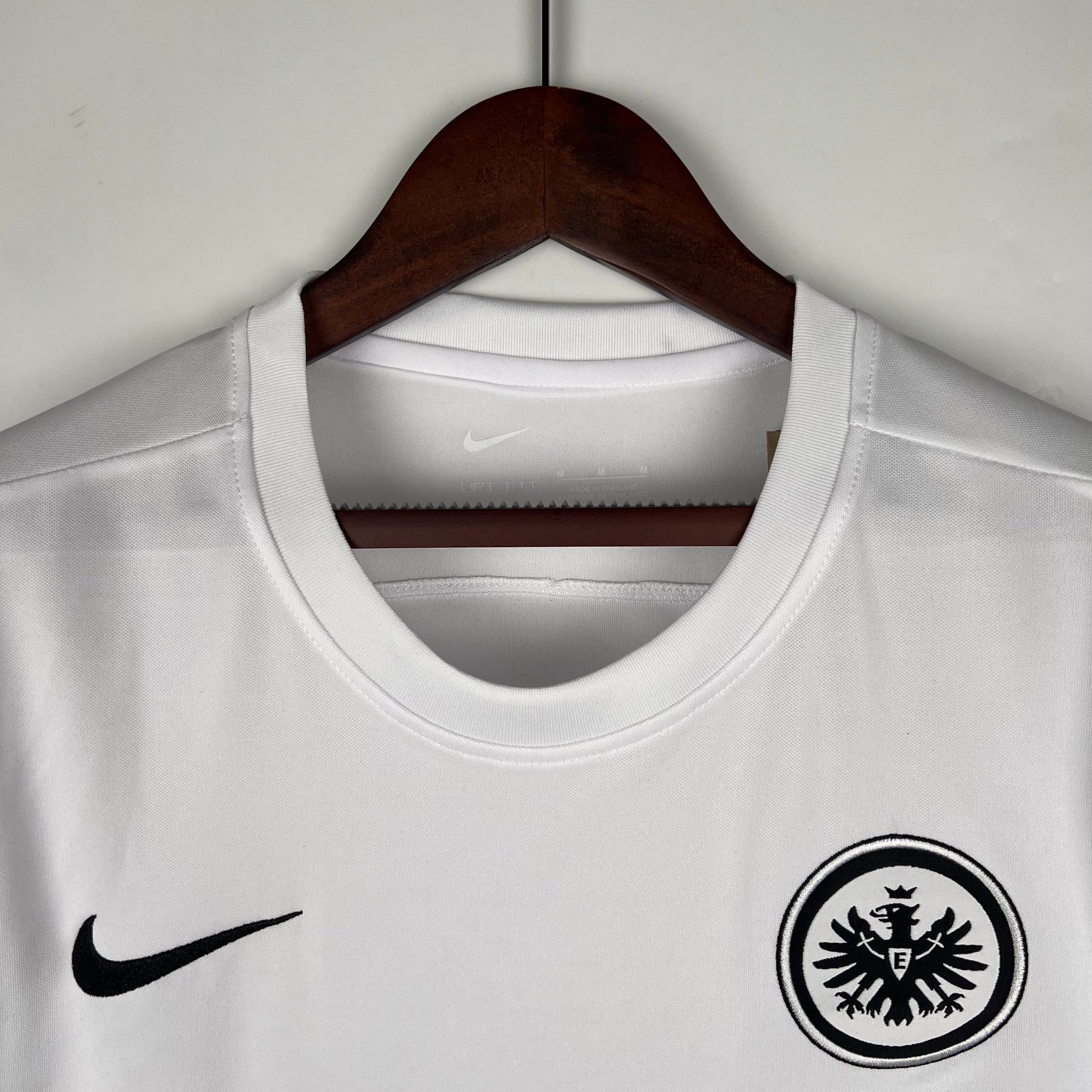 CAMISA EINTRACHT FRANKFURT HOME 23/24