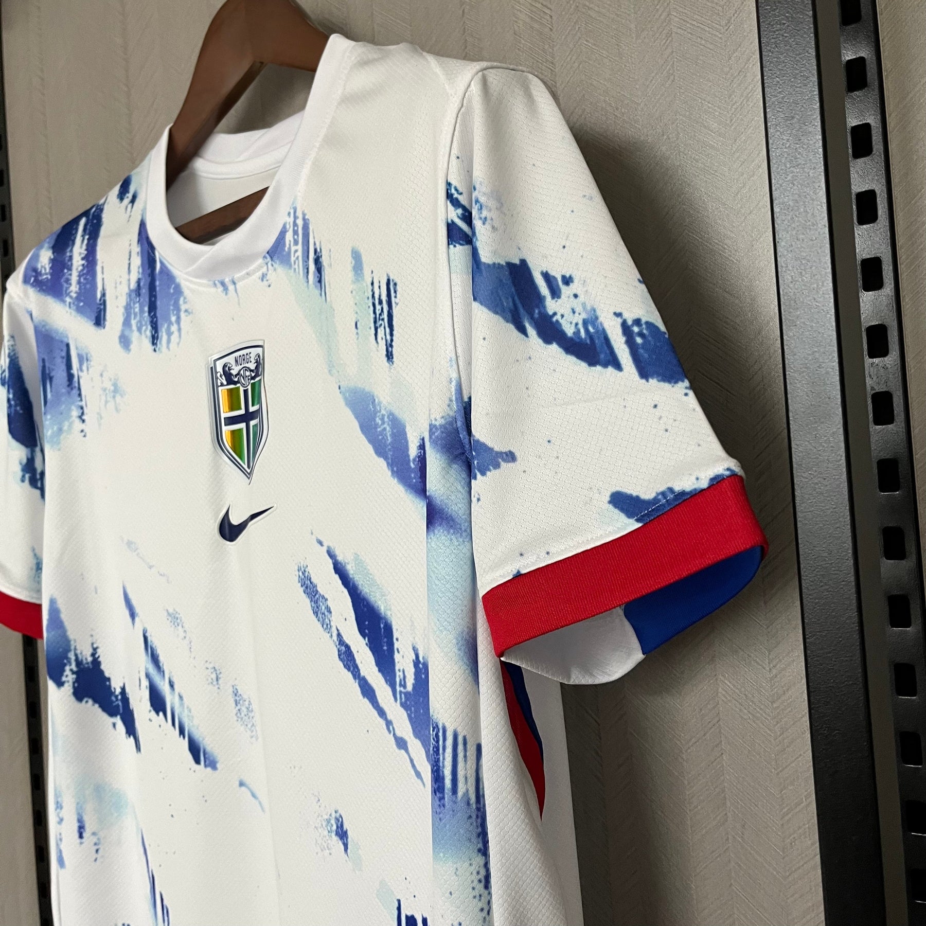 CAMISA NORUEGA AWAY 24/25