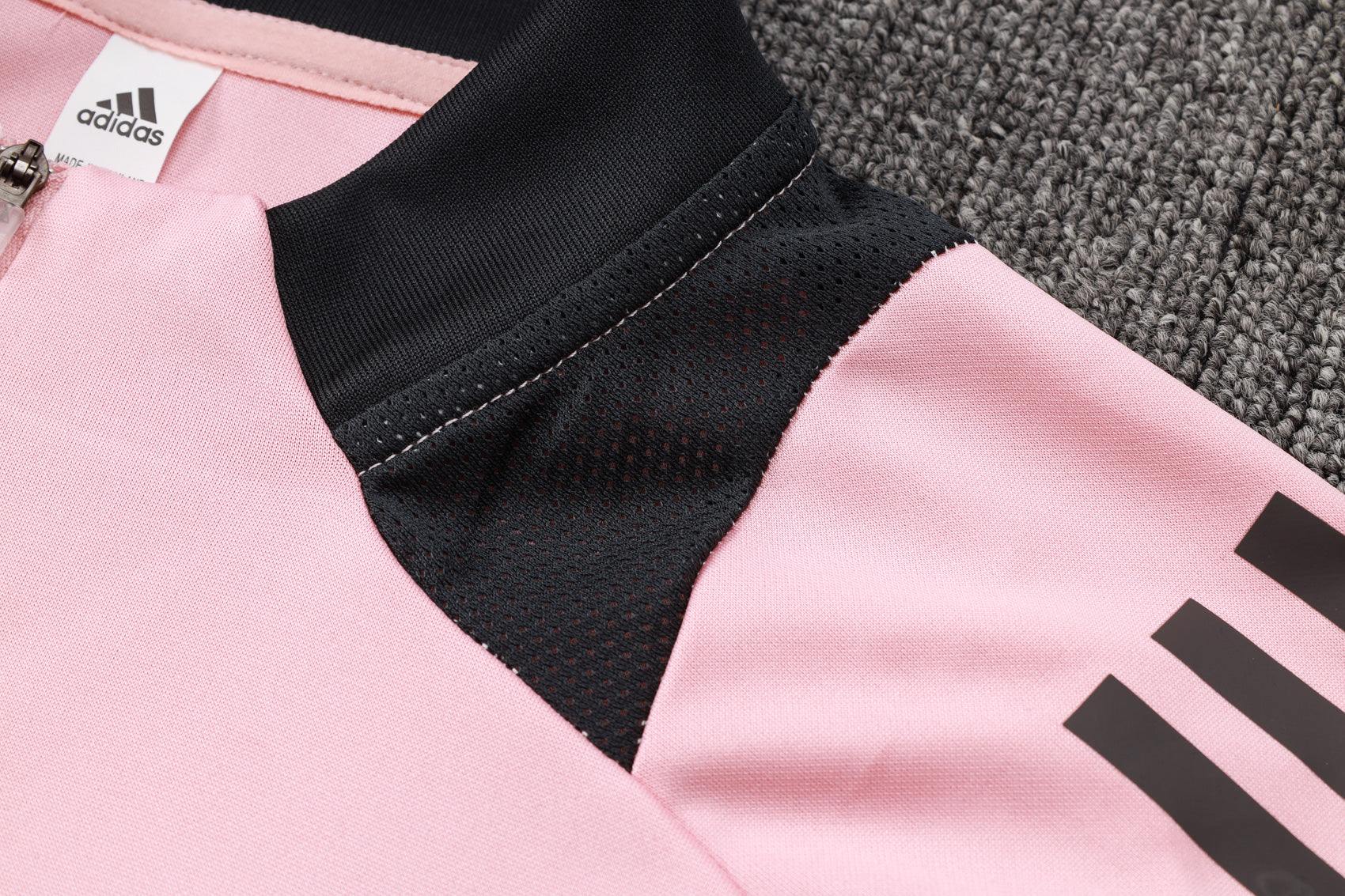 CONJUNTO DE TREINO REAL MADRID B946 24/25