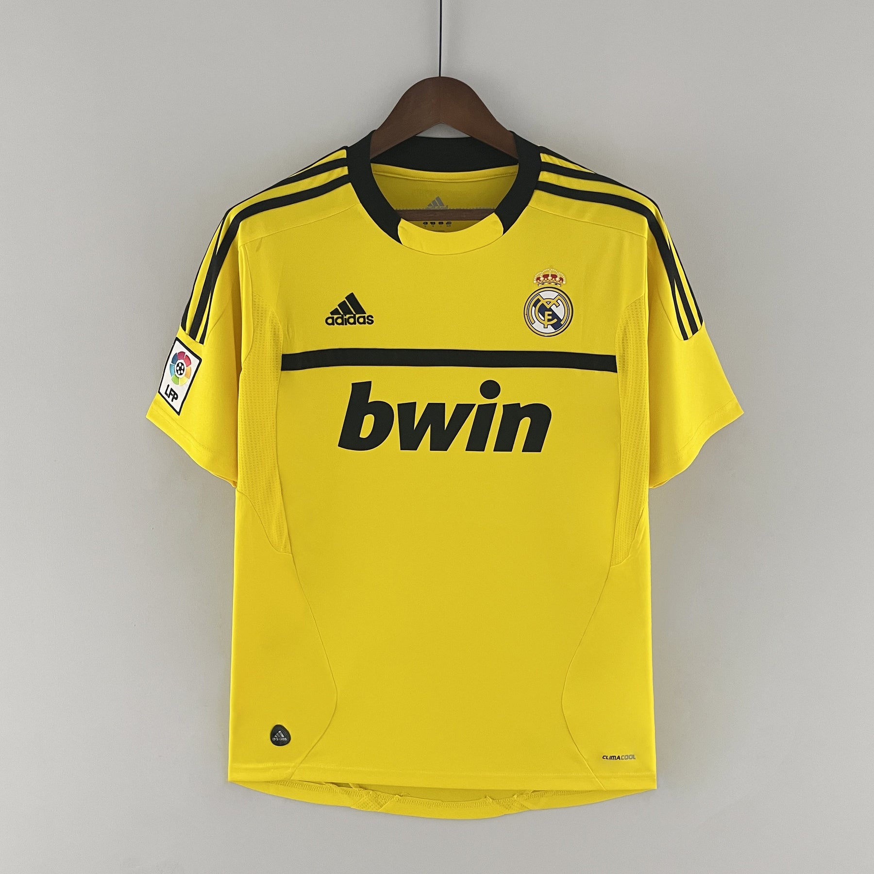 CAMISA RETRÔ REAL MADRID GOLEIRO YELLOW 11/12