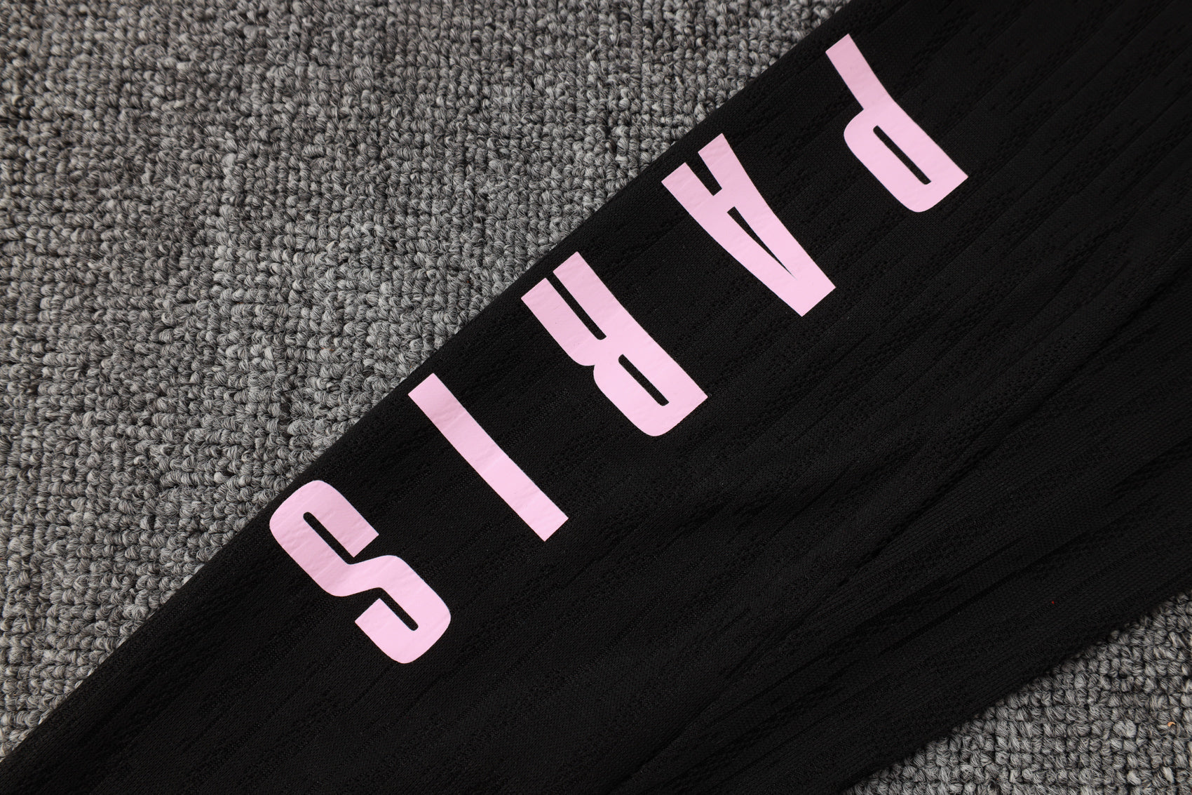 CONJUNTO DE TREINO PSG B967 VERSÃO JOGADOR 24/25