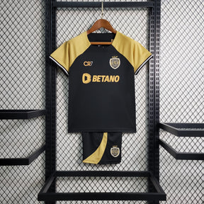KIT INFANTIL SPORTING LISBOA EDIÇÃO CR7 23/24