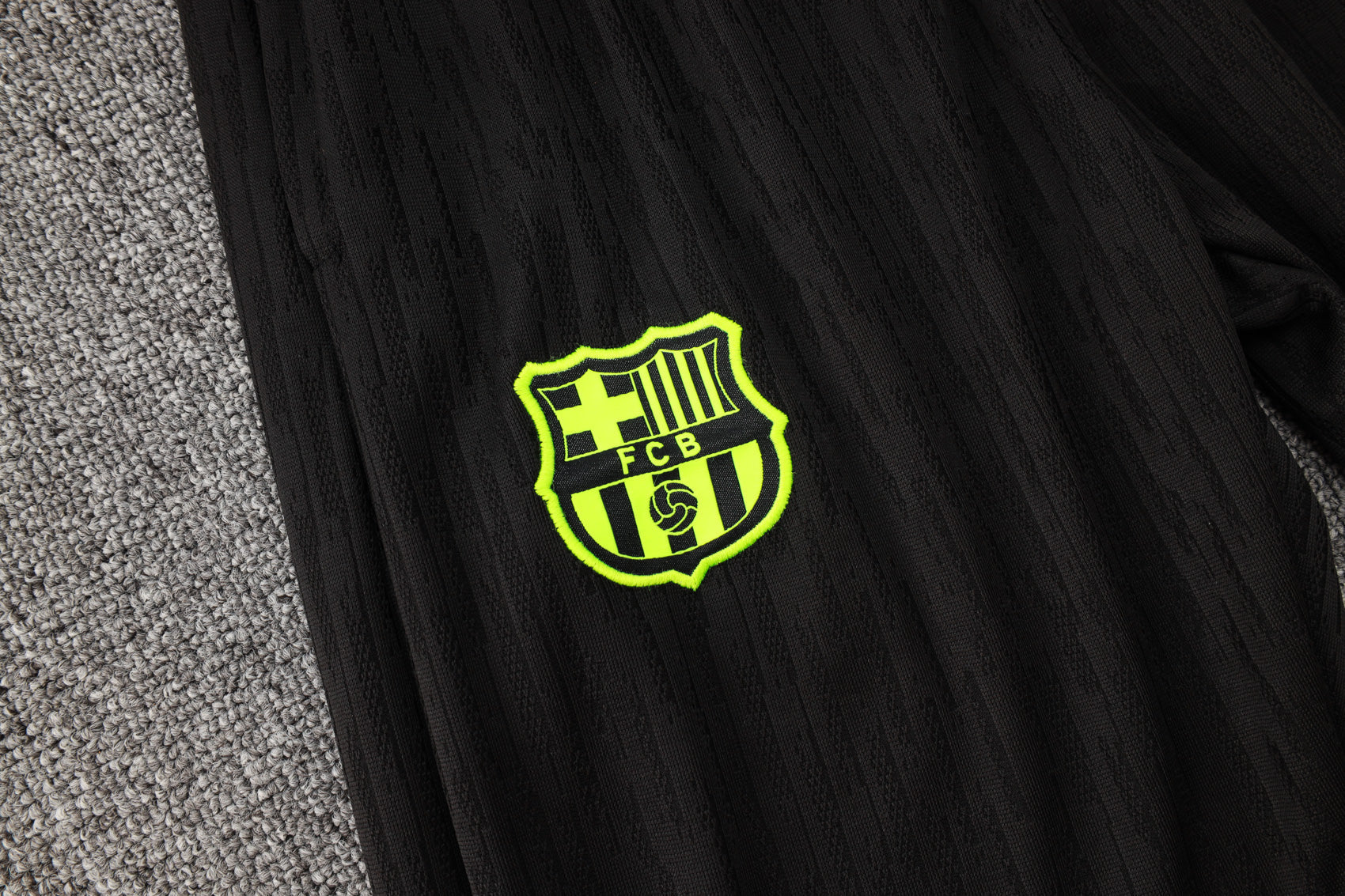 CONJUNTO DE TREINO BARCELONA VERSÃO JOGADOR B949 24/25