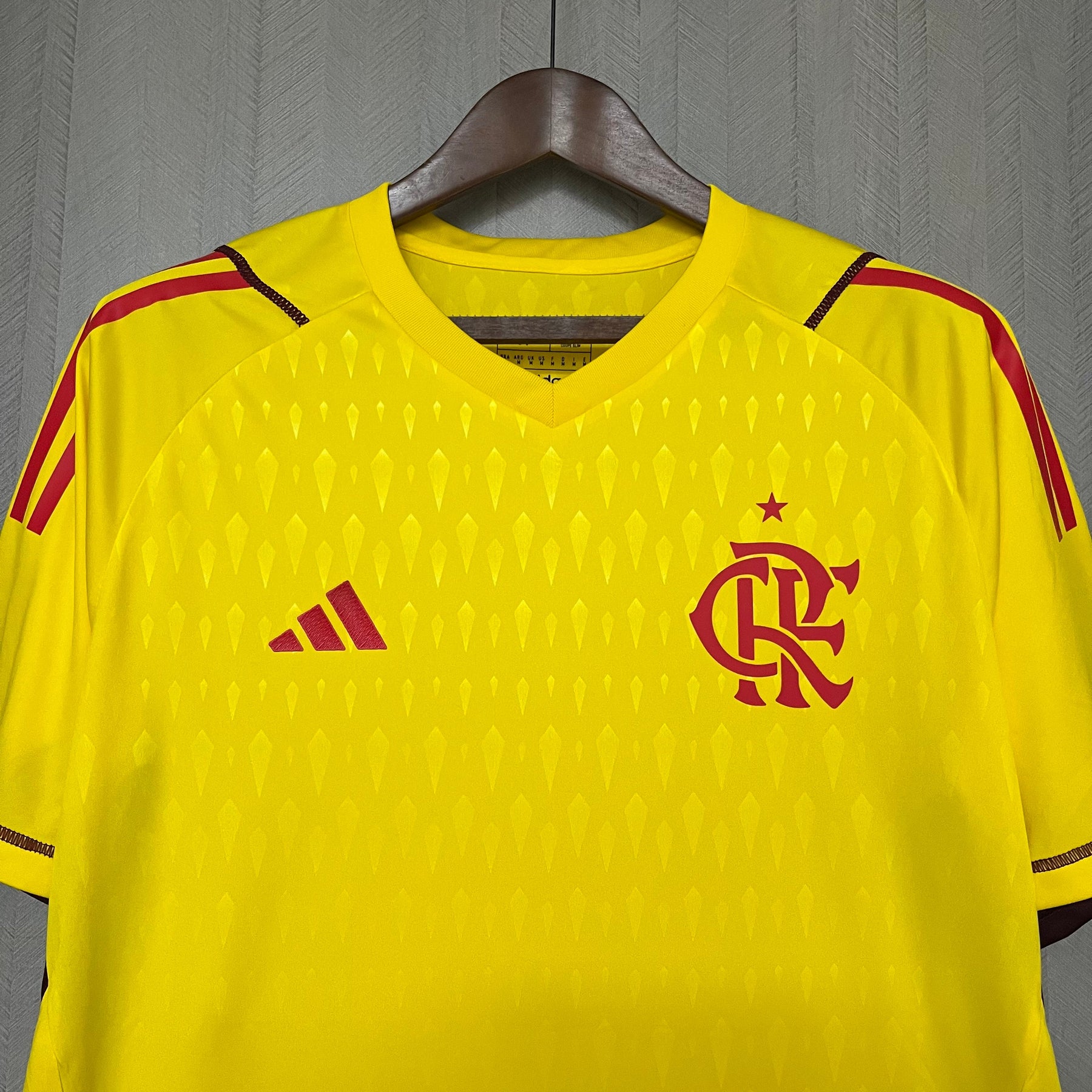 CAMISA FLAMENGO GOLEIRO AMARELO 24/25