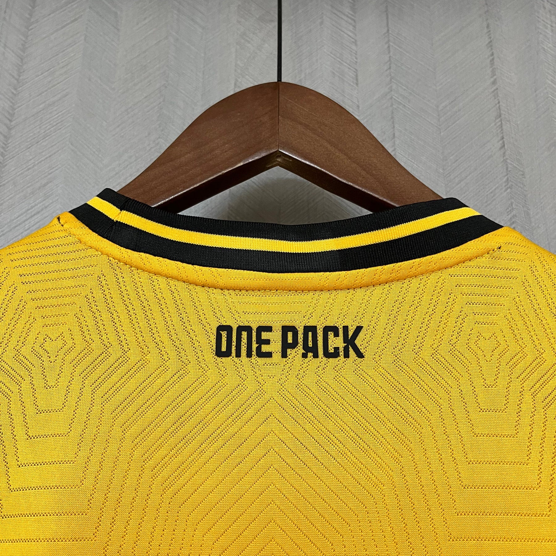 CAMISA WOLVES HOME 24/25