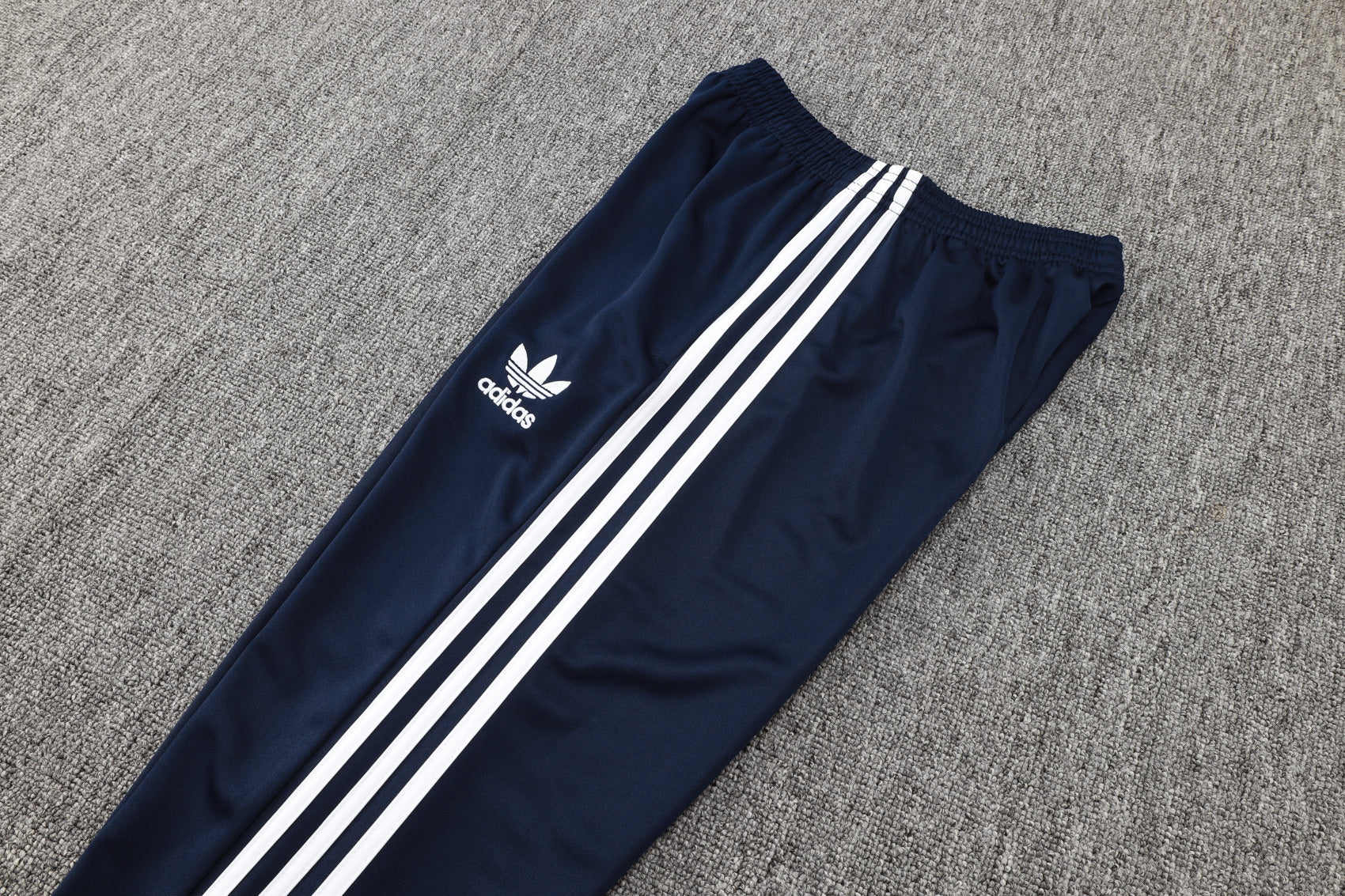 CONJUNTO DE TREINO REAL MADRID A777 24/25