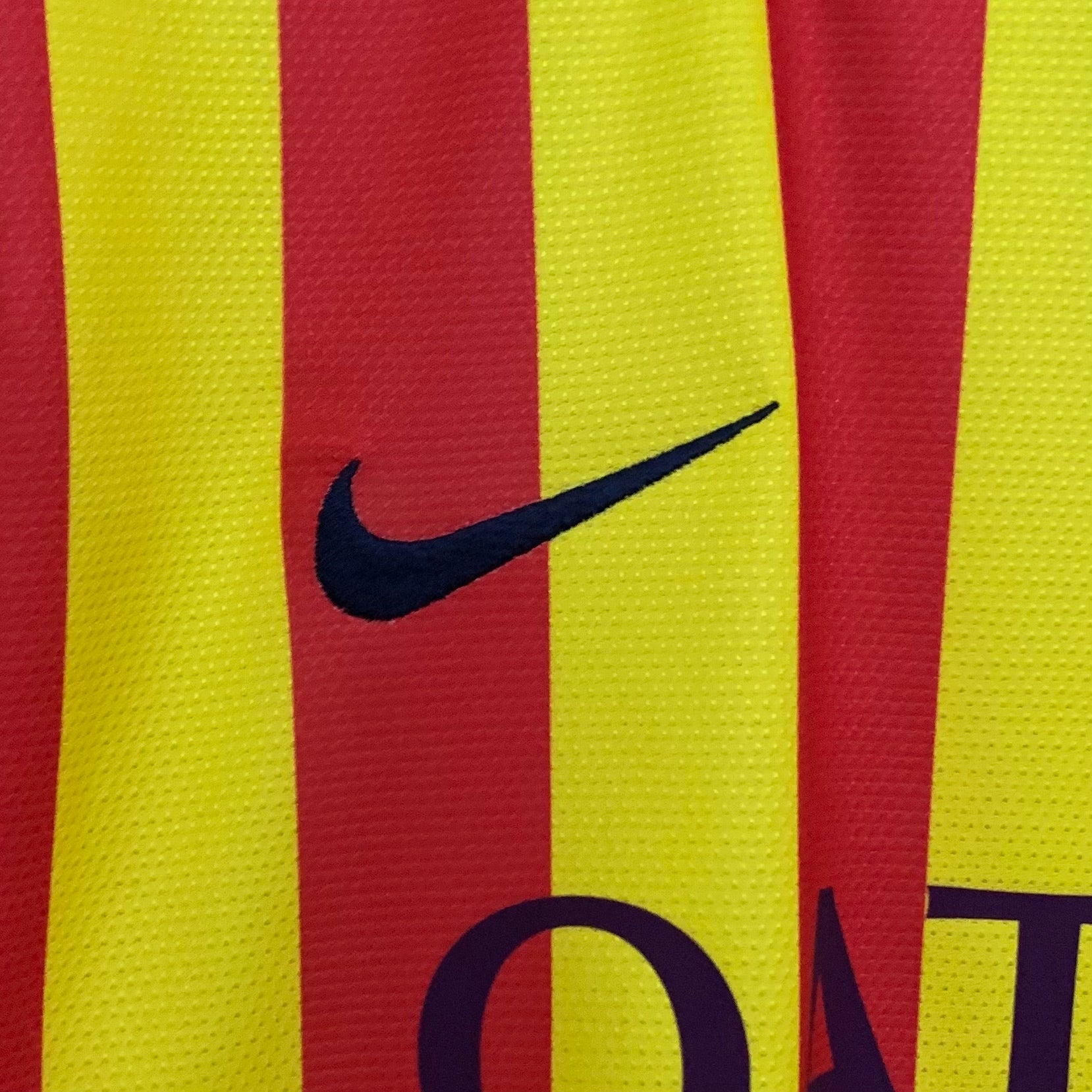 CAMISA RETRÔ BARCELONA AWAY 2013/14