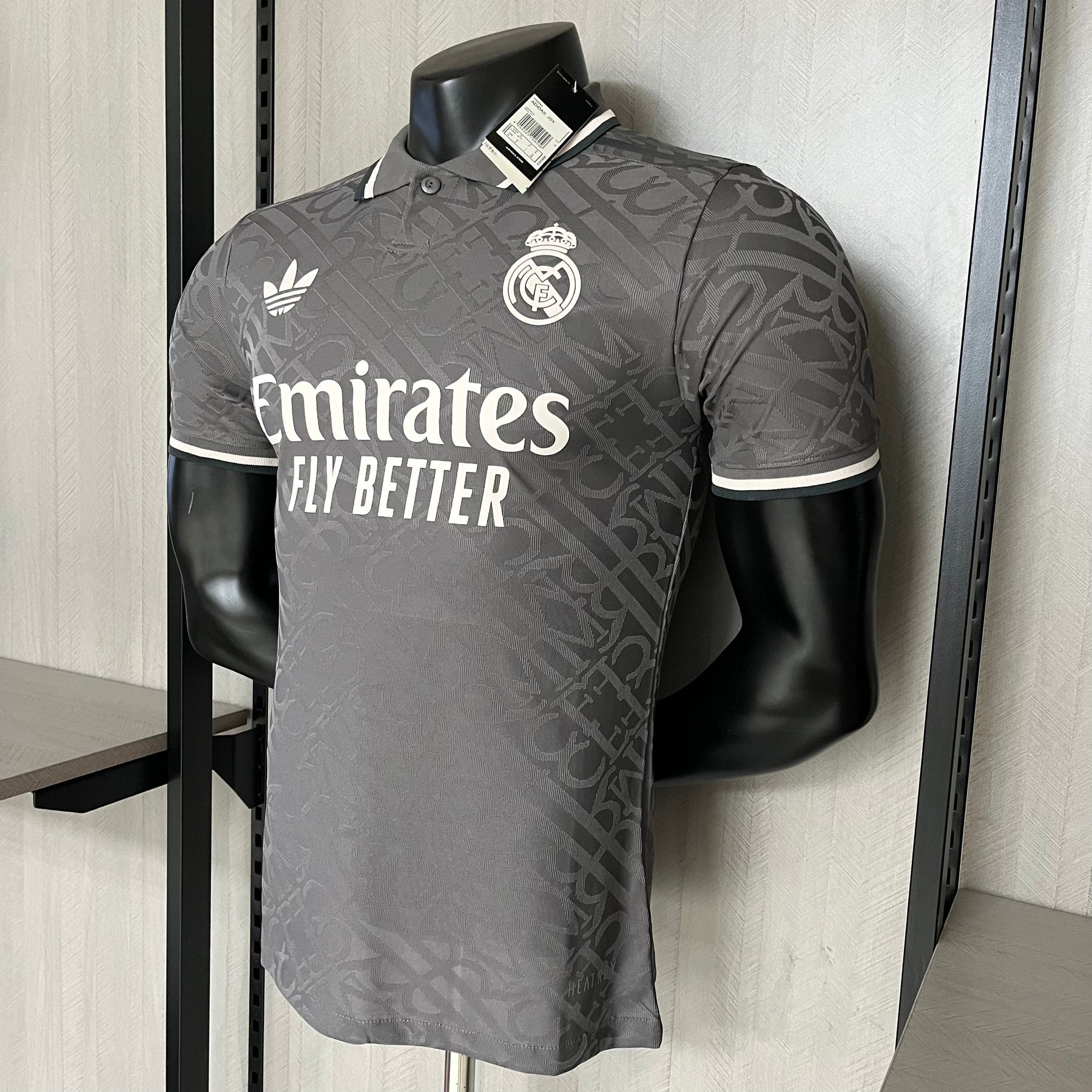 CAMISA REAL MADRID VERSÃO JOGADOR THIRD 24/25