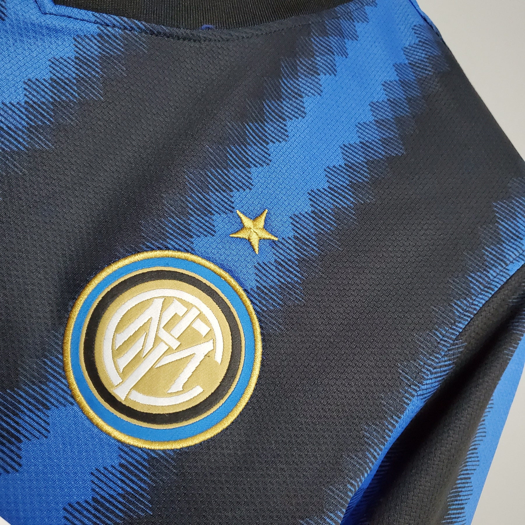 CAMISA INTER DE MILÃO RETRÔ HOME 10/11
