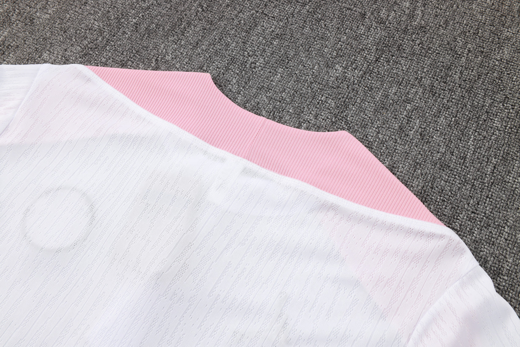 CONJUNTO DE TREINO PSG B968 VERSÃO JOGADOR 24/25