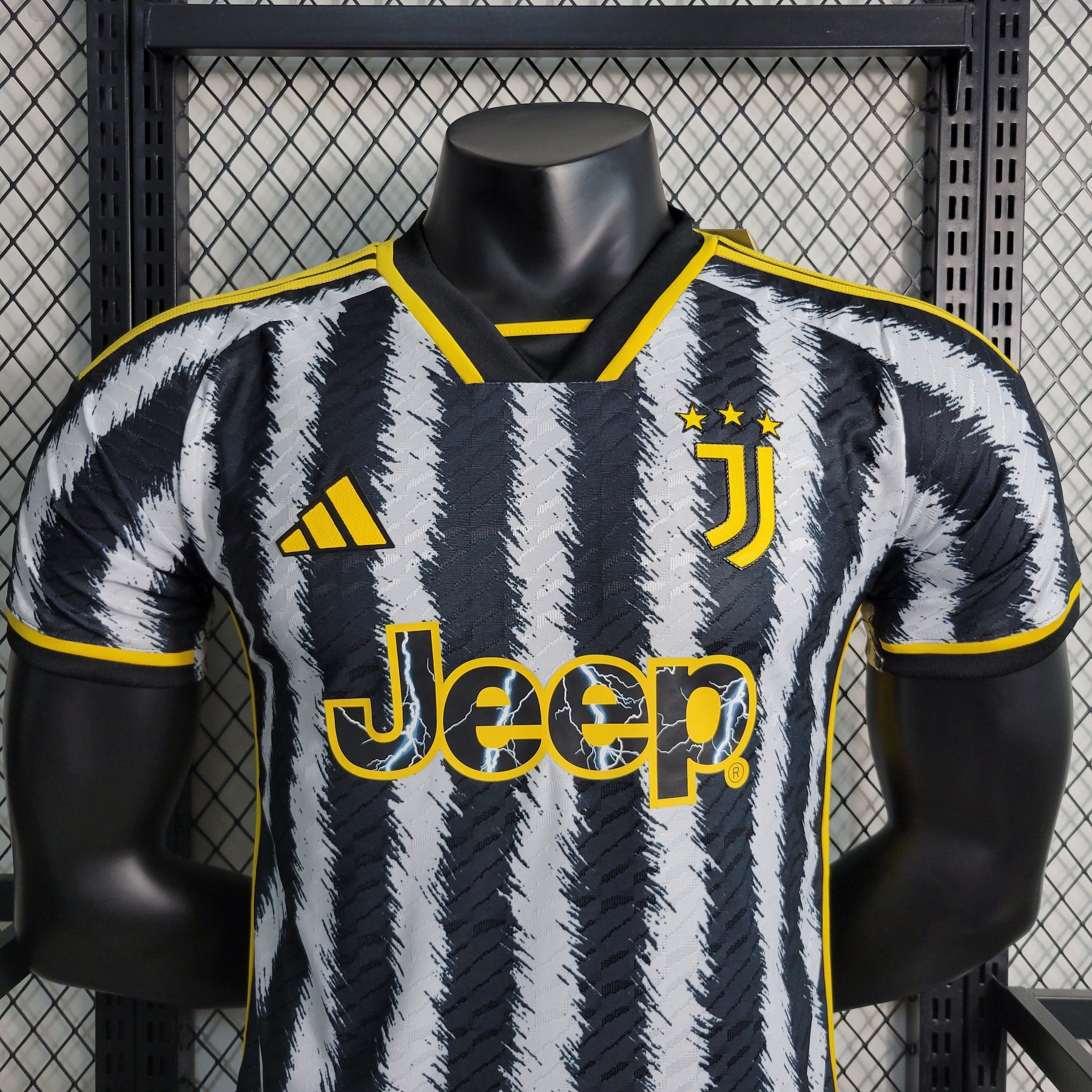 CAMISA JUVENTUS VERSÃO JOGADOR HOME 23/24