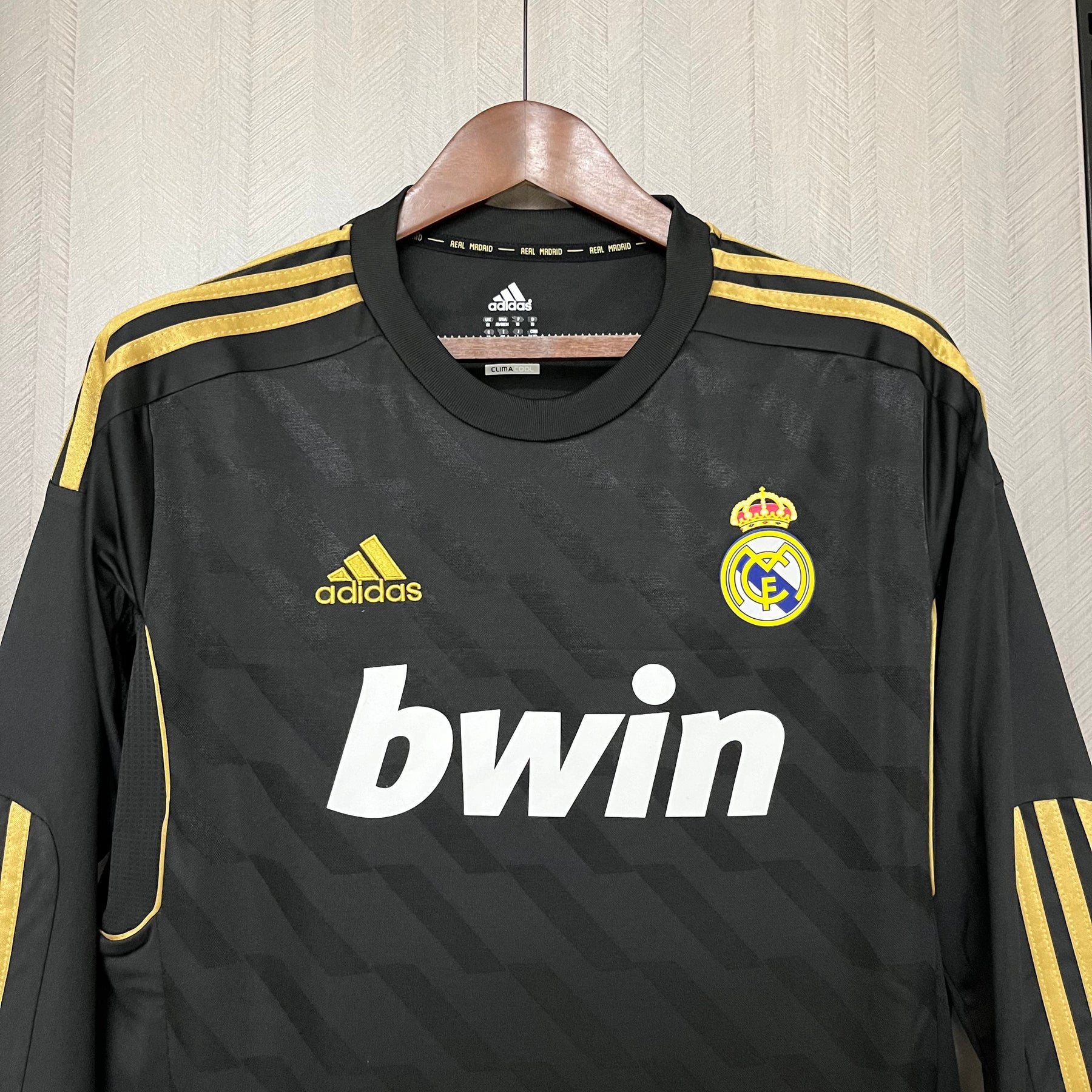 CAMISA REAL MADRID MANGA LONGA RETRÔ AWAY 11/12