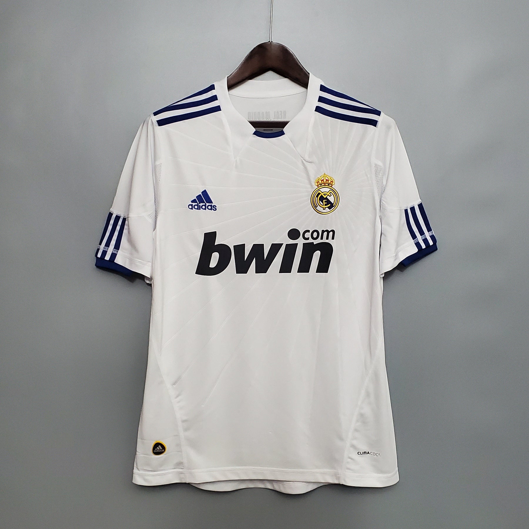CAMISA RETRÔ REAL MADRID HOME 10/11