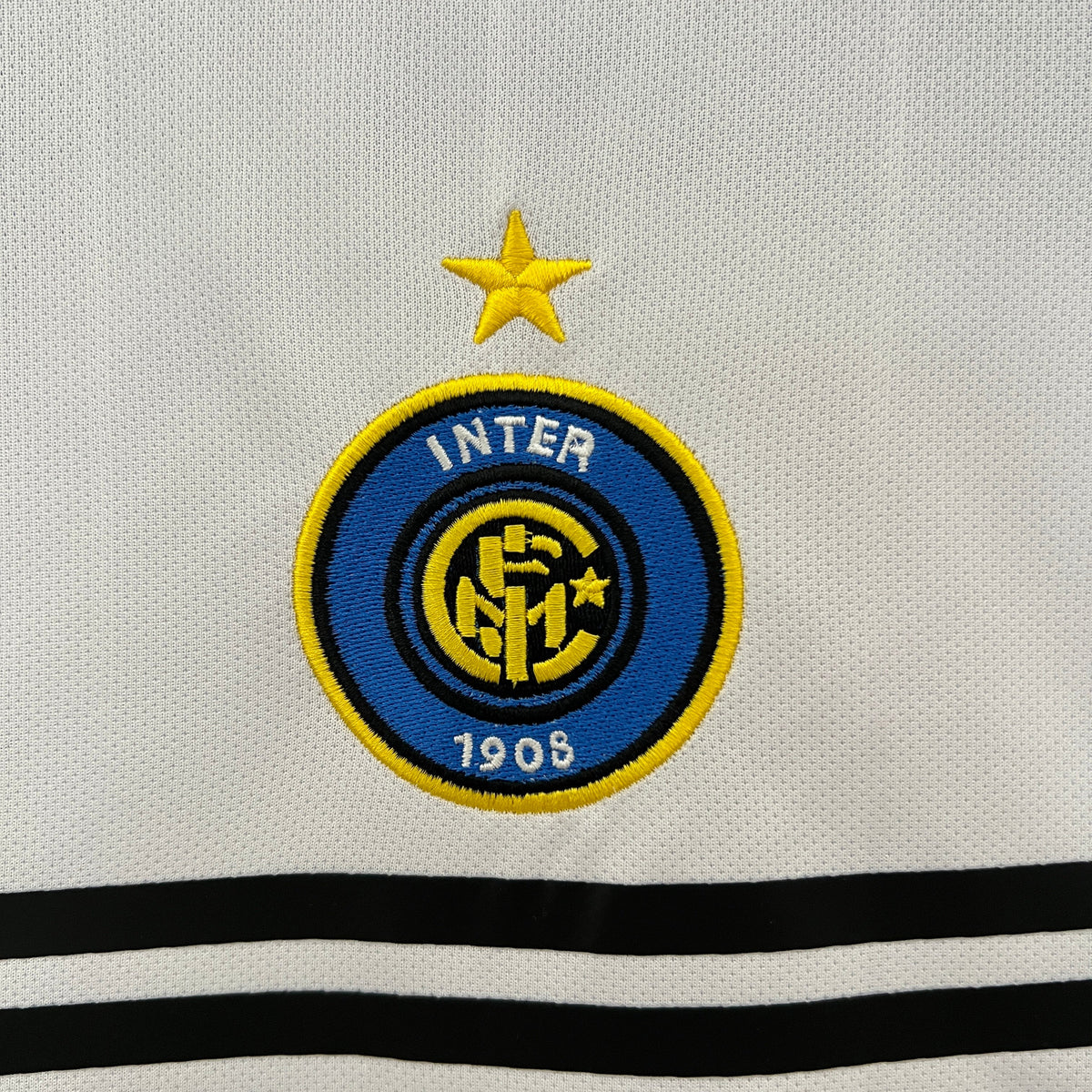 CAMISA RETRÔ INTER DE MILÃO AWAY 04/05