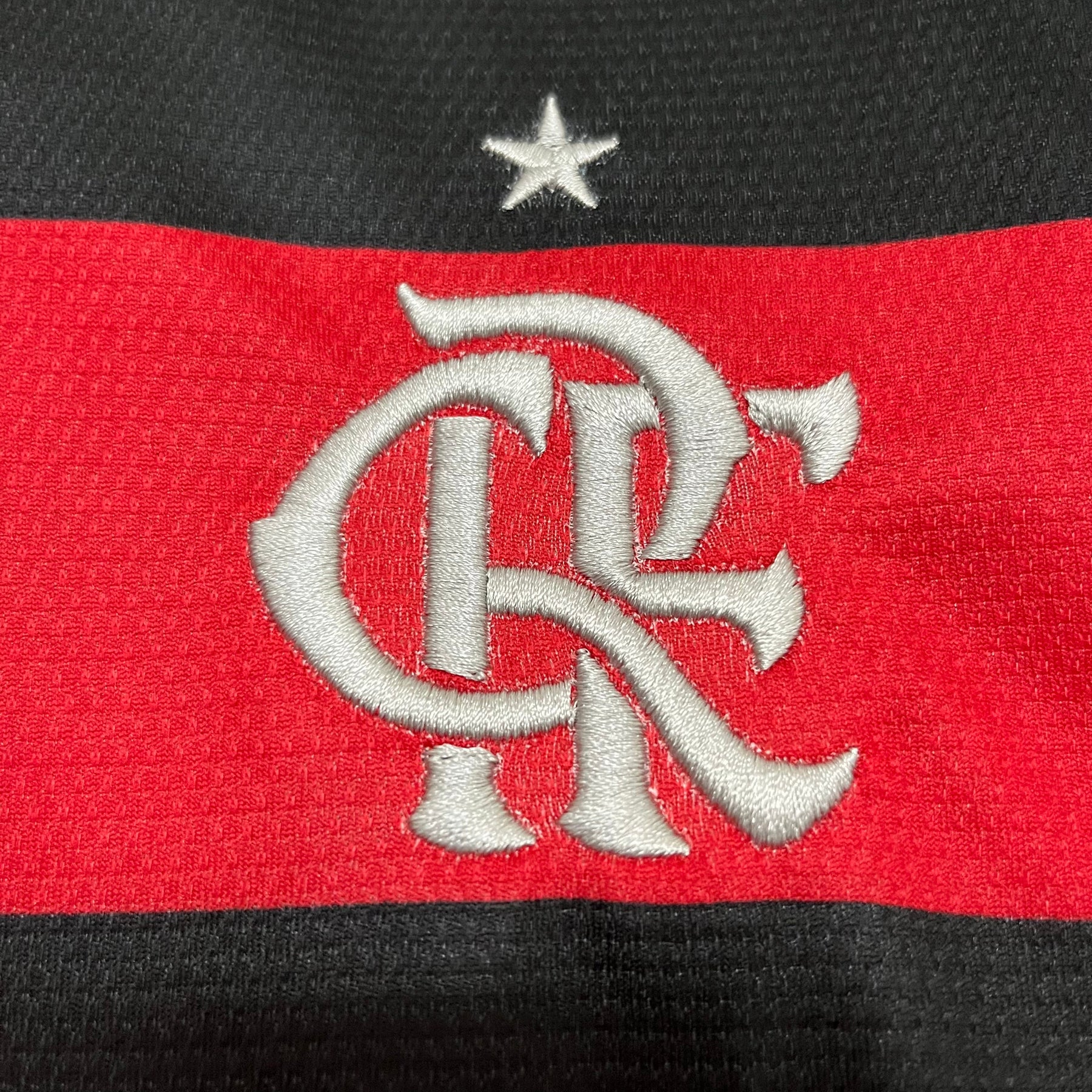 KIT INFANTIL FLAMENGO MANGA LONGA HOME 24/25