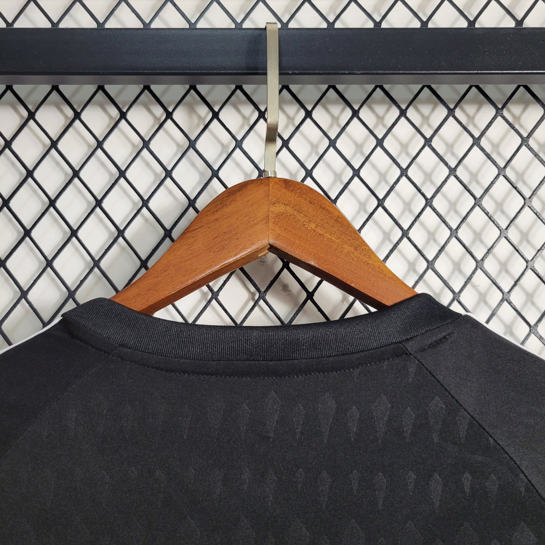 CAMISA REAL MADRID GOLEIRO BLACK 23/24