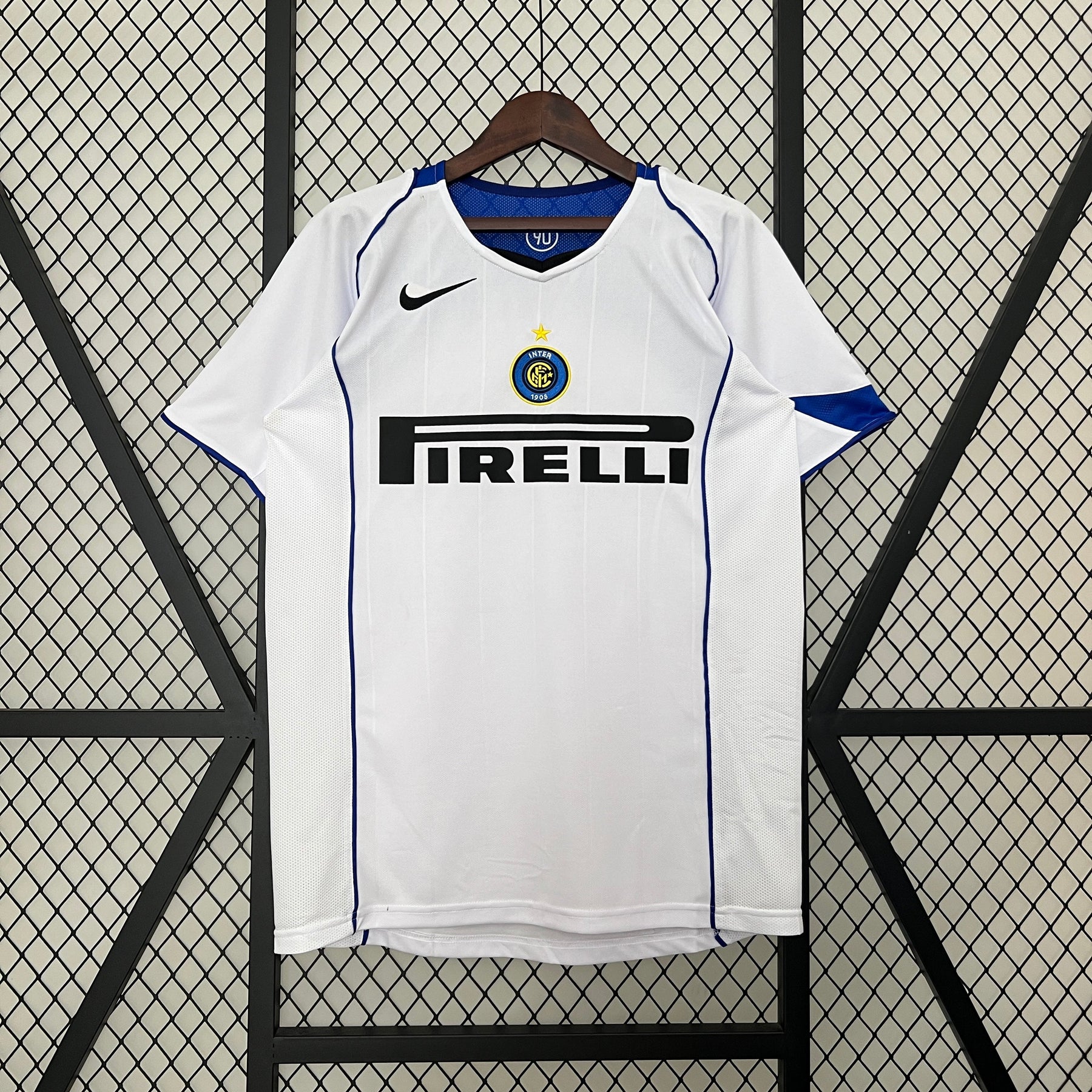 CAMISA RETRÔ INTER DE MILÃO AWAY 04/05