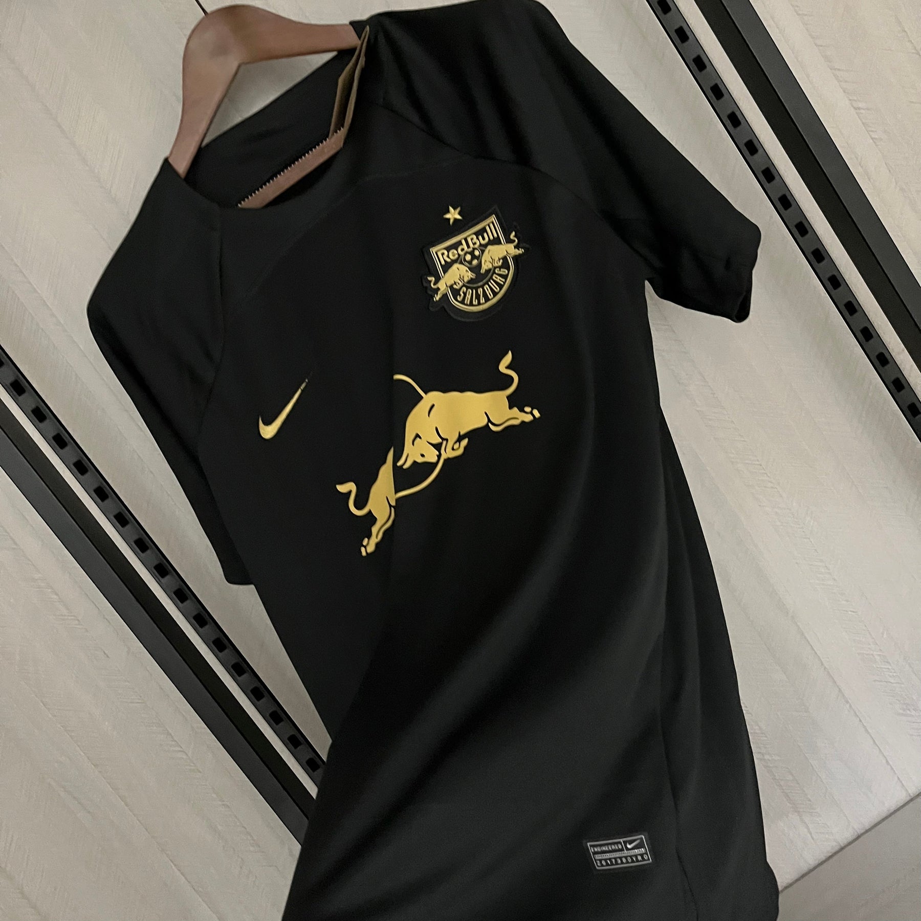 CAMISA SALZBURG EDIÇÃO ESPECIAL 23/24