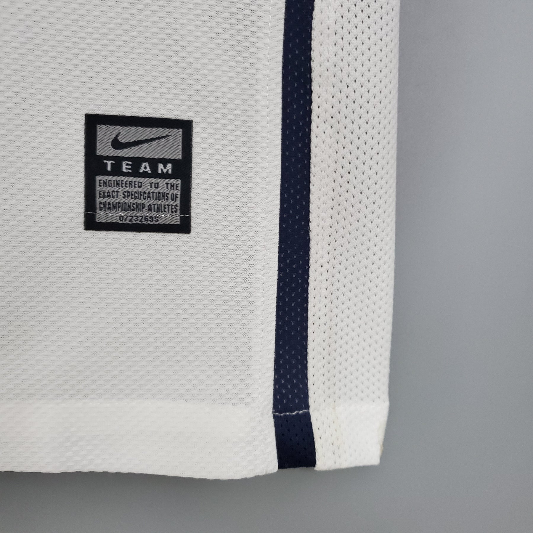 CAMISA RETRÔ MANCHESTER UNITED AWAY 07/08