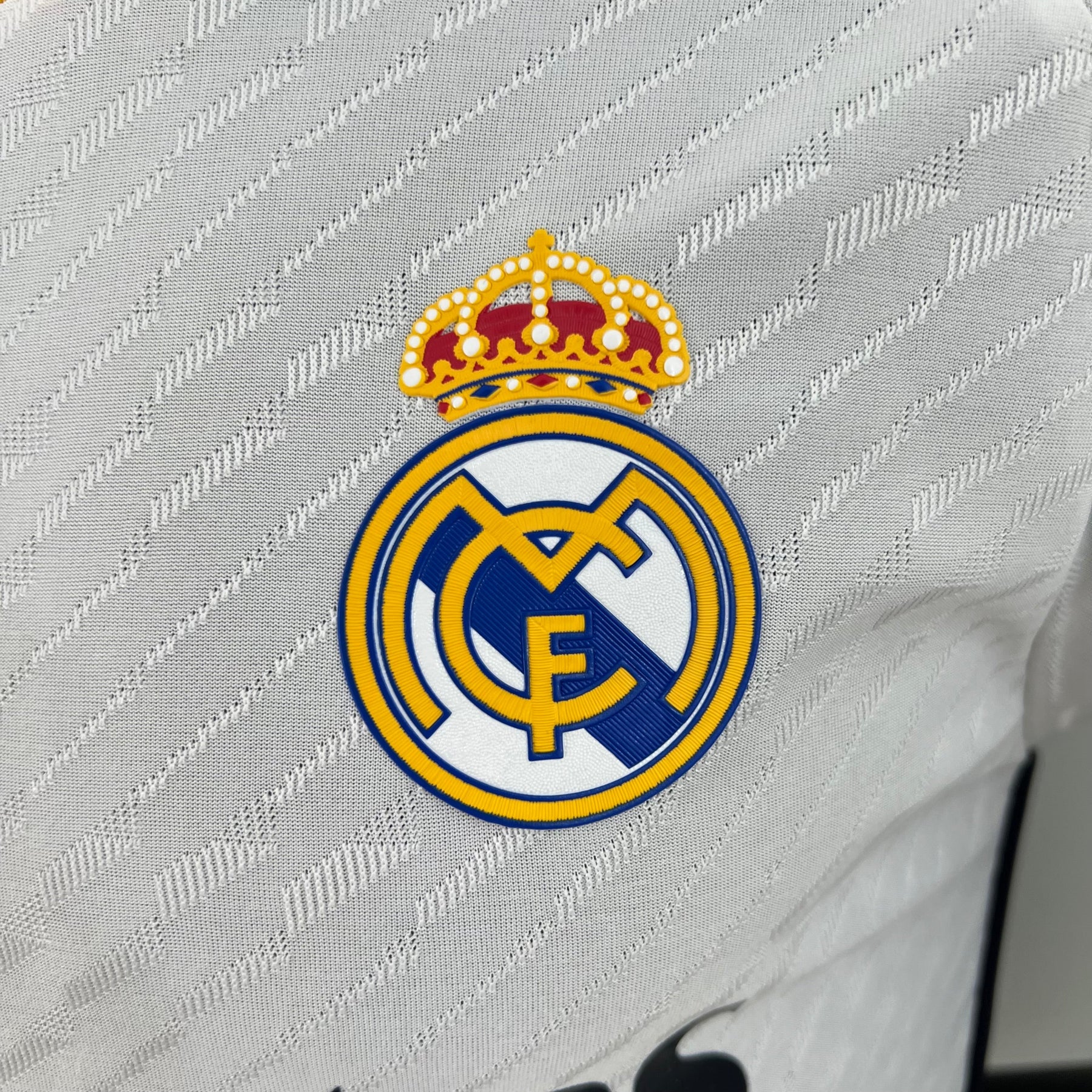 CAMISA REAL MADRID VERSÃO JOGADOR HOME 23/24