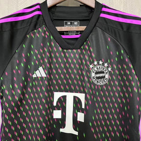 KIT INFANTIL BAYERN DE MUNICH AWAY 23/24
