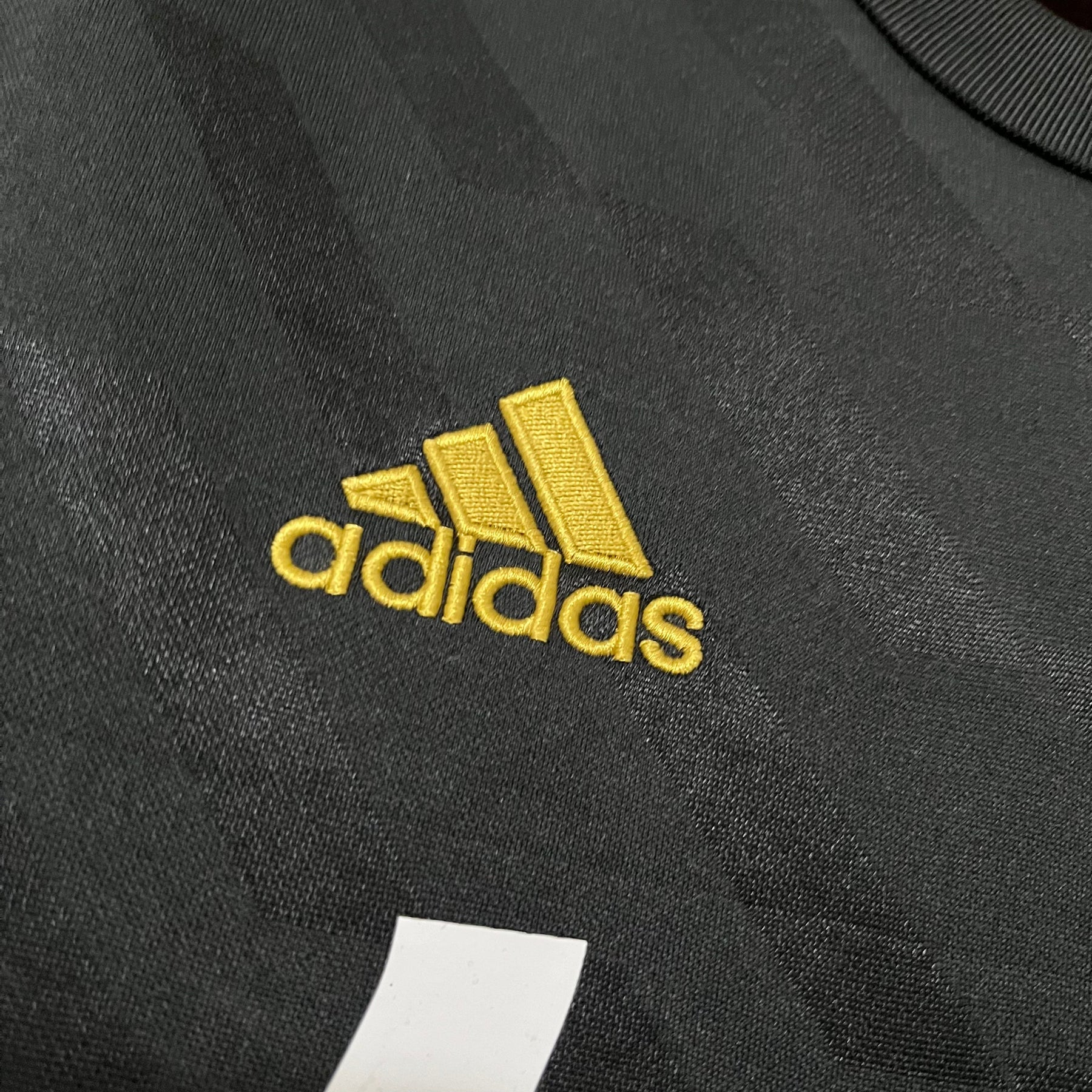 CAMISA REAL MADRID MANGA LONGA RETRÔ AWAY 11/12