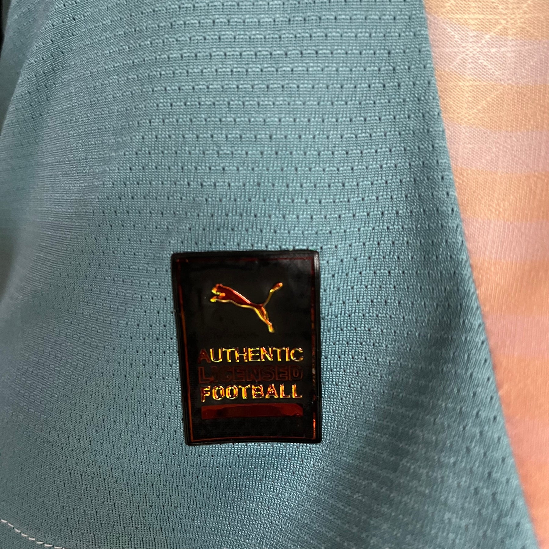 CAMISA MANCHESTER CITY VERSÃO JOGADOR FOUTH 24/25