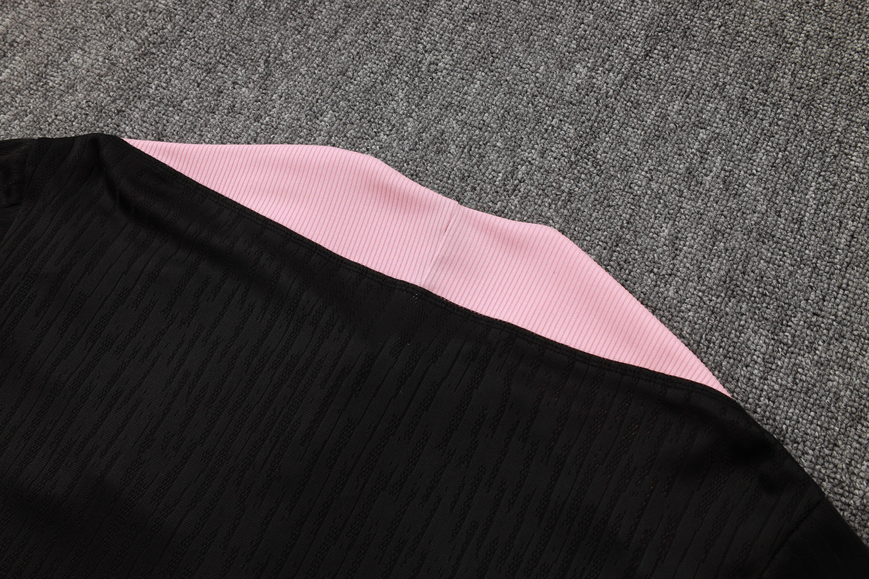 CONJUNTO DE TREINO PSG B967 VERSÃO JOGADOR 24/25