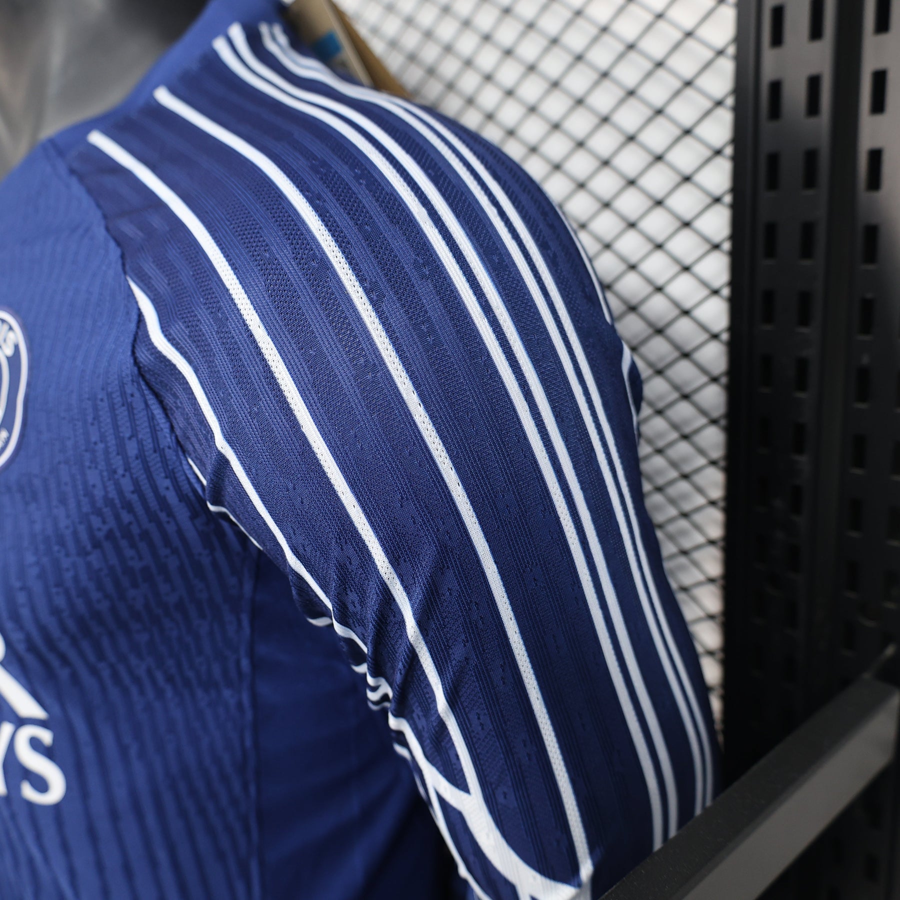 CAMISA MANGA LONGA PSG VERSÃO JOGADOR FOURTH 24/25