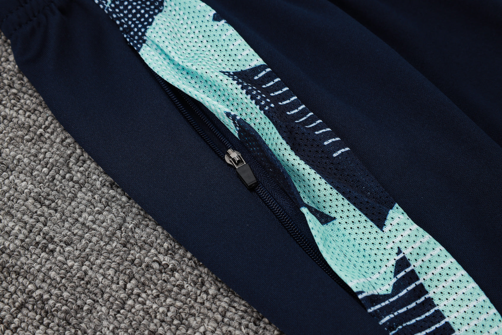 CONJUNTO DE TREINO REAL MADRID B998 24/25