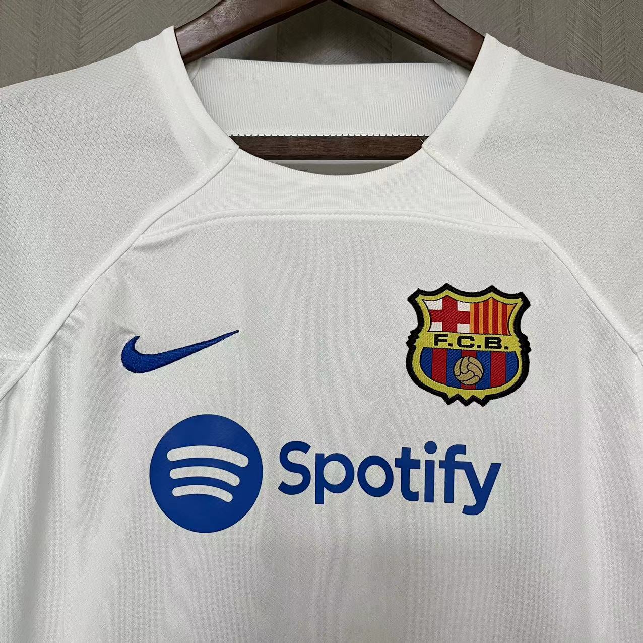 KIT INFANTIL BARCELONA AWAY 23/24