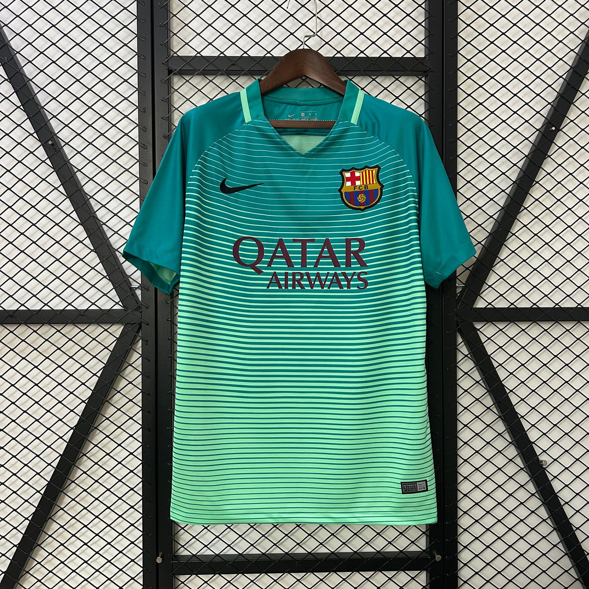 CAMISA RETRÔ BARCELONA THIRD 16/17
