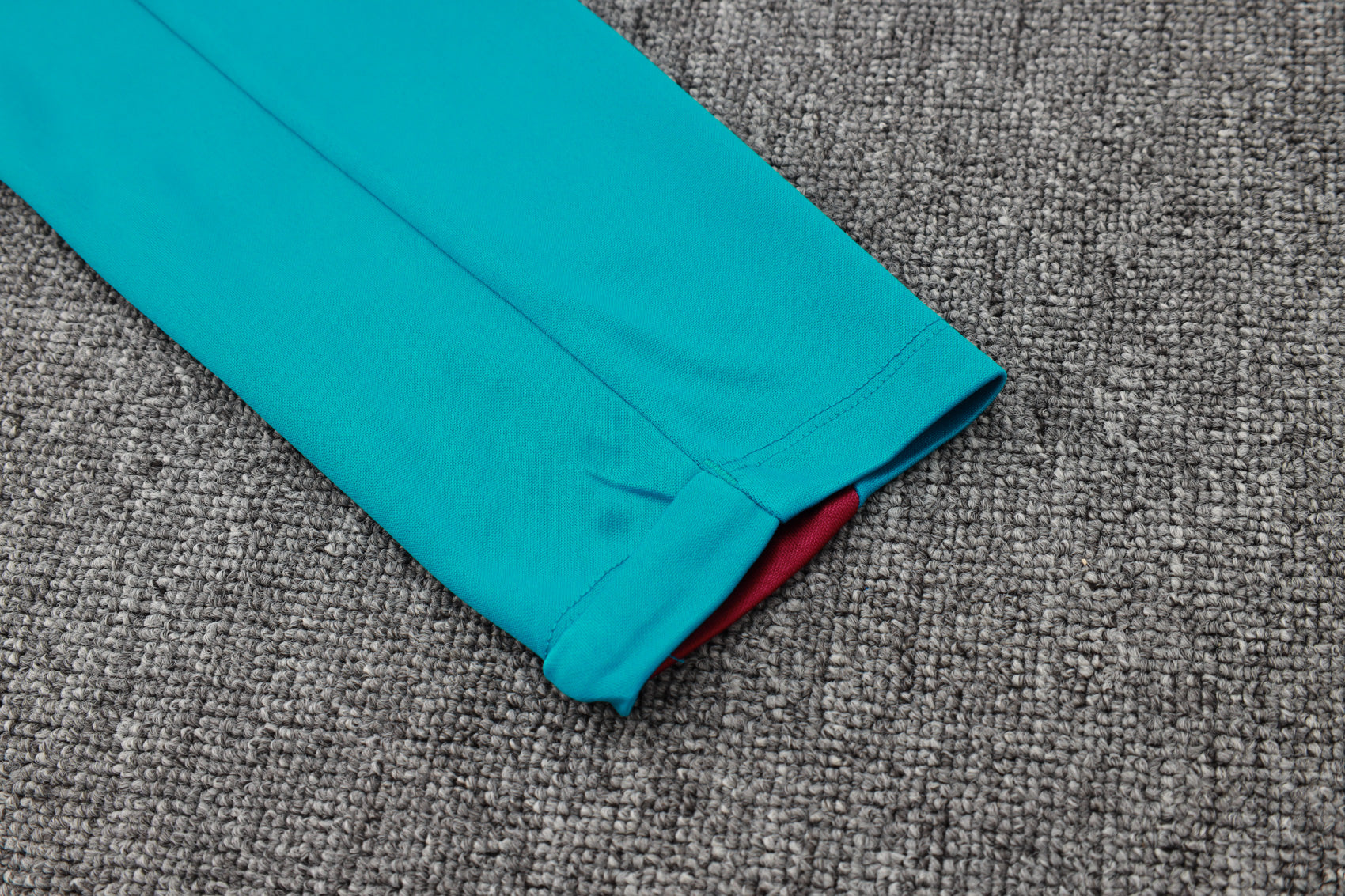 CONJUNTO DE TREINO PSG B820 24/25