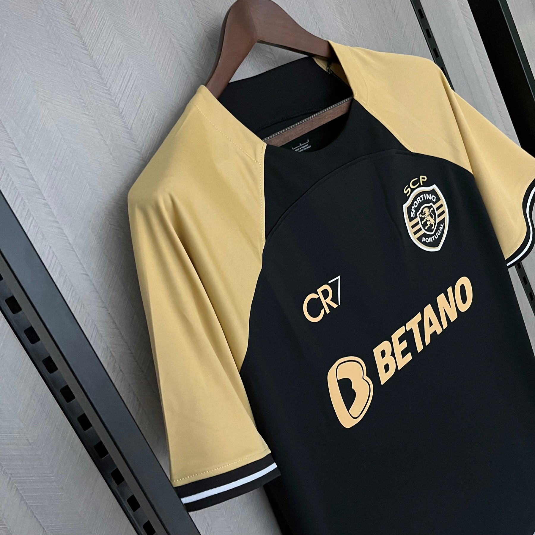 CAMISA SPORTING LISBOA EDIÇÃO CR7 23/24