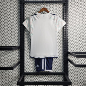 KIT INFANTIL AJAX AWAY 23/24