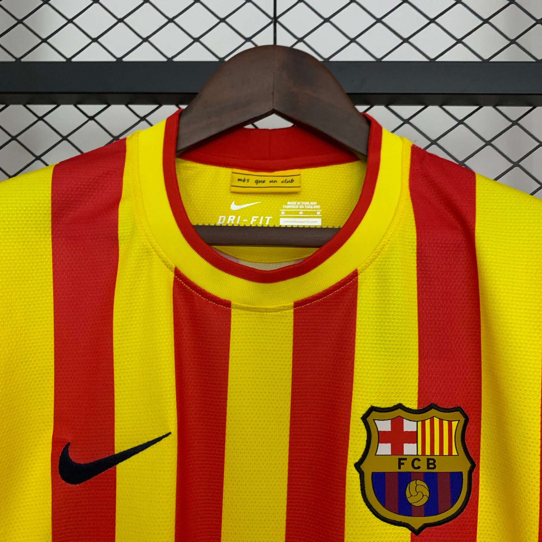 CAMISA RETRÔ BARCELONA AWAY 2013/14