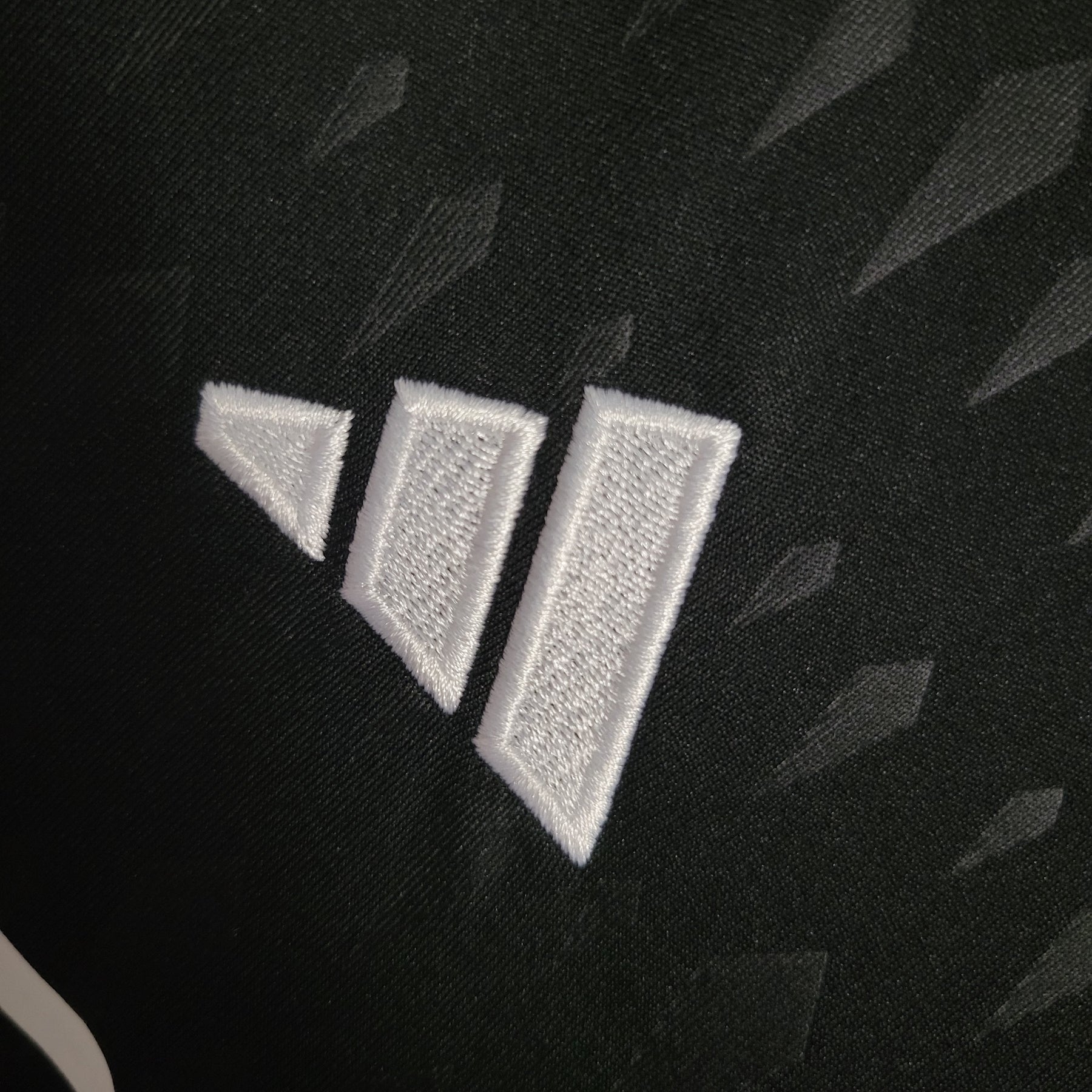 CAMISA REAL MADRID GOLEIRO BLACK 23/24