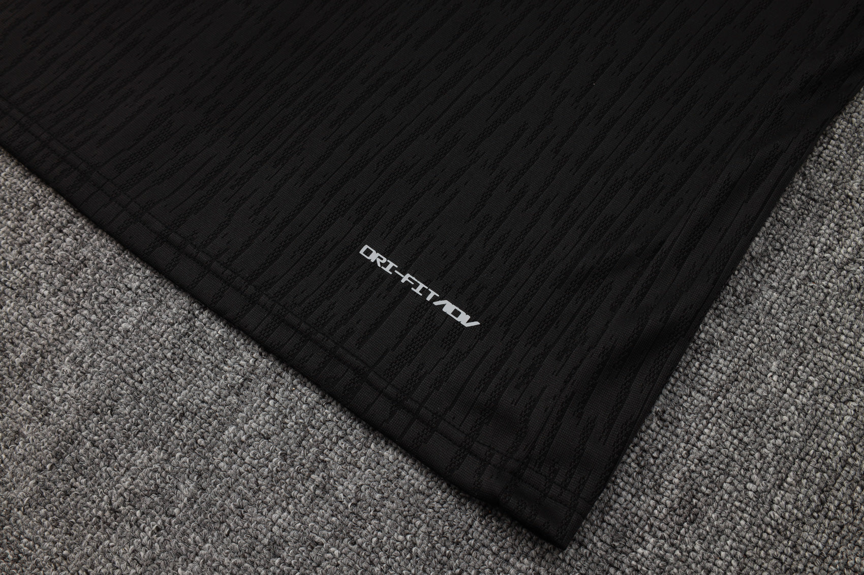 CONJUNTO DE TREINO PSG B967 VERSÃO JOGADOR 24/25