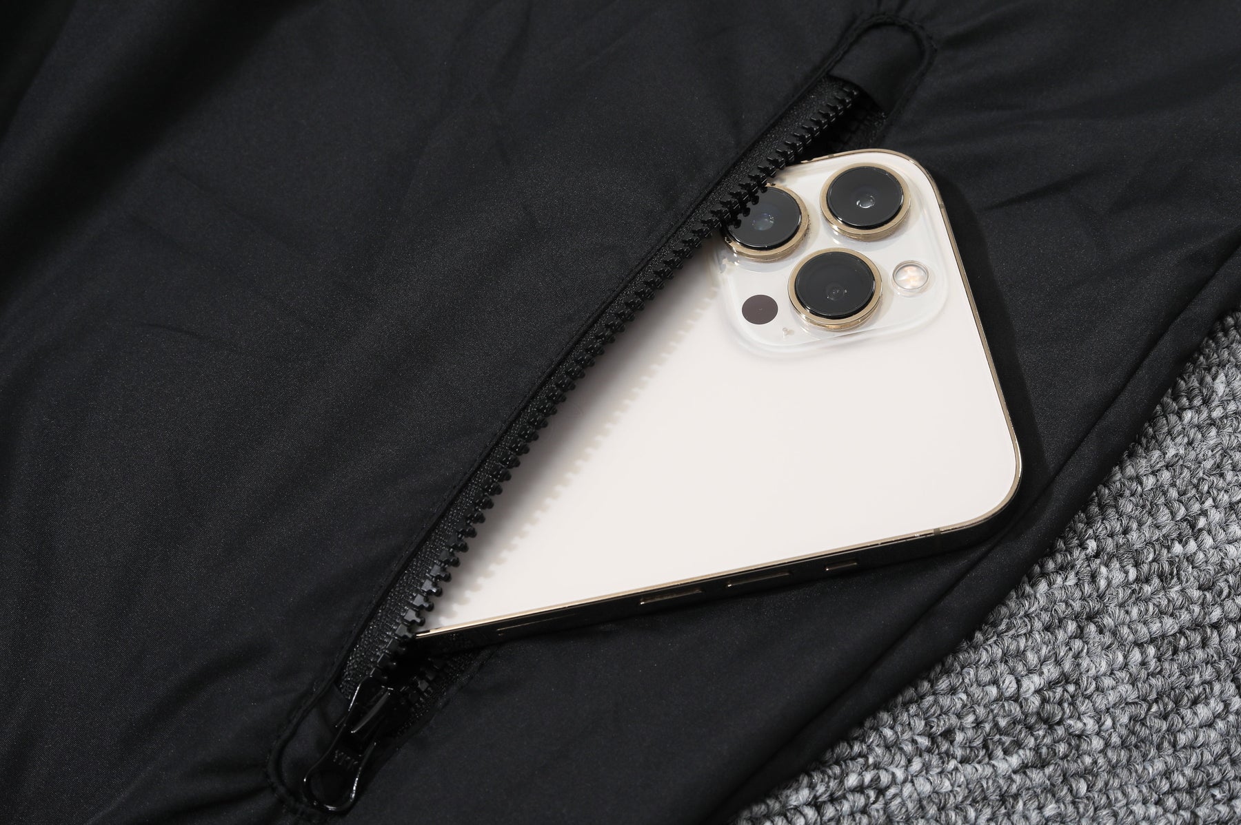 CORTA-VENTO ARSENAL BLACK 24/25