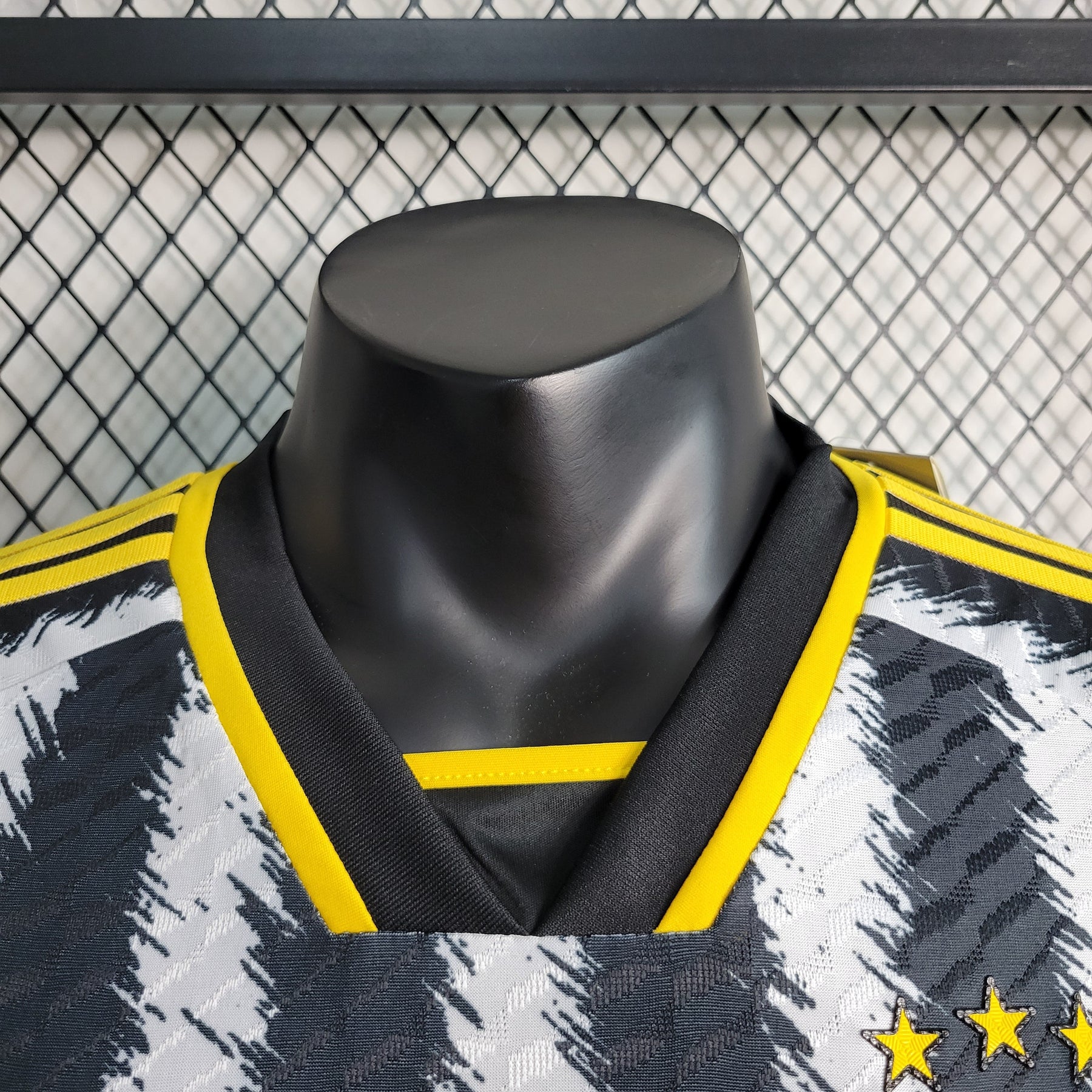 CAMISA JUVENTUS VERSÃO JOGADOR HOME 23/24